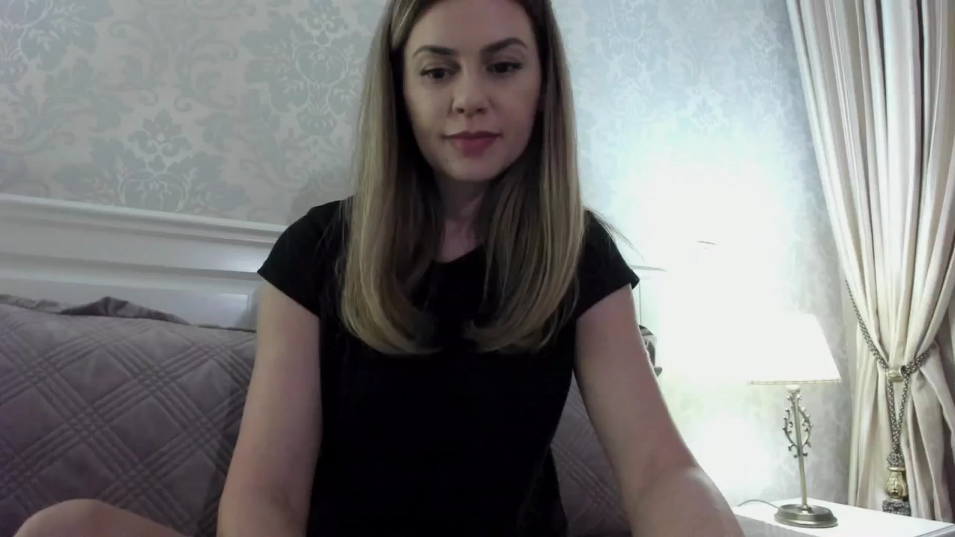 Gallery image thumbnail from Lu126's myfreecams stream on, 04/20/2024, 22:26 image 16 of 20