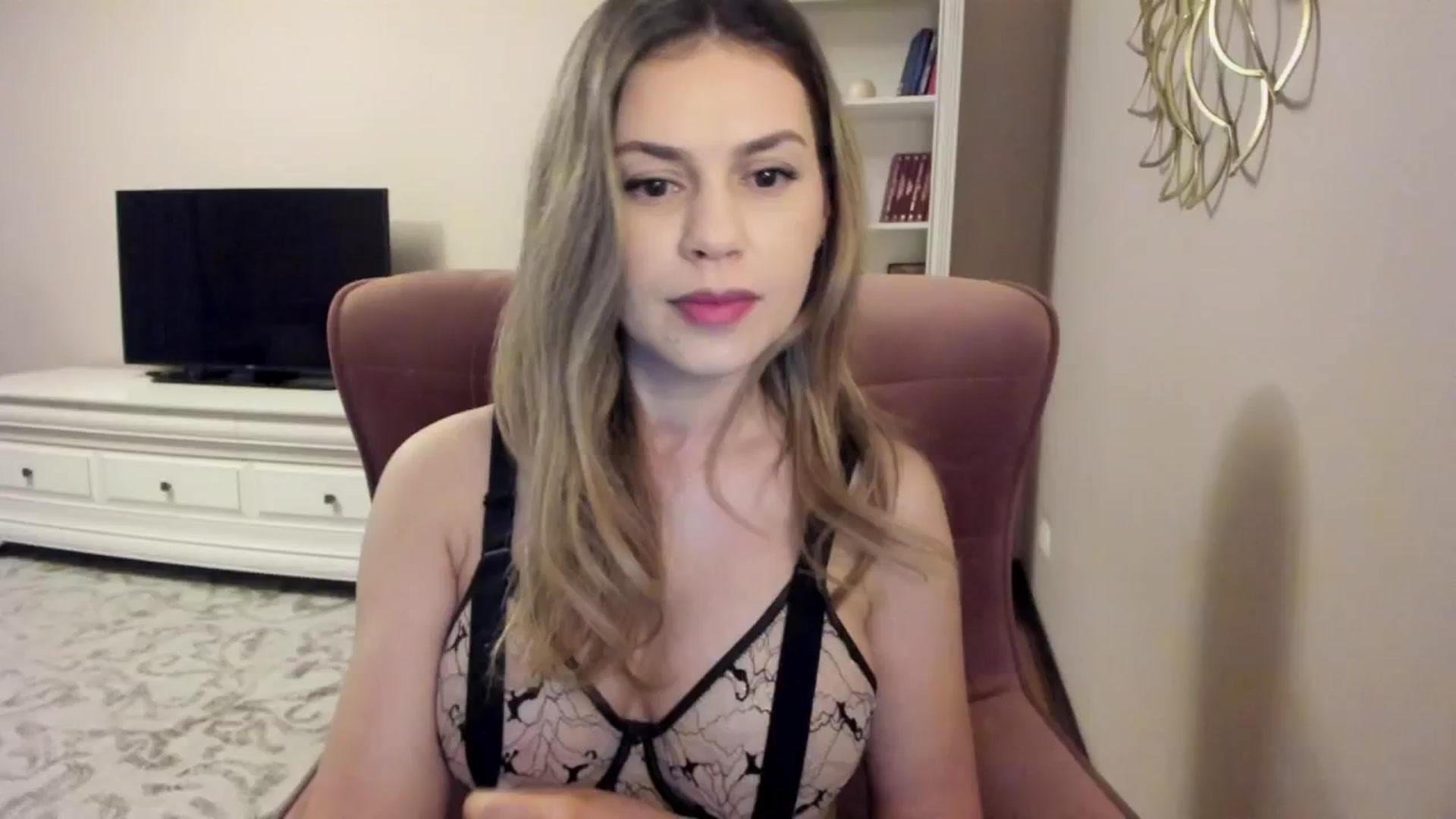 Gallery image thumbnail from Lu126's myfreecams stream on, 05/07/2024, 02:32 image 11 of 20