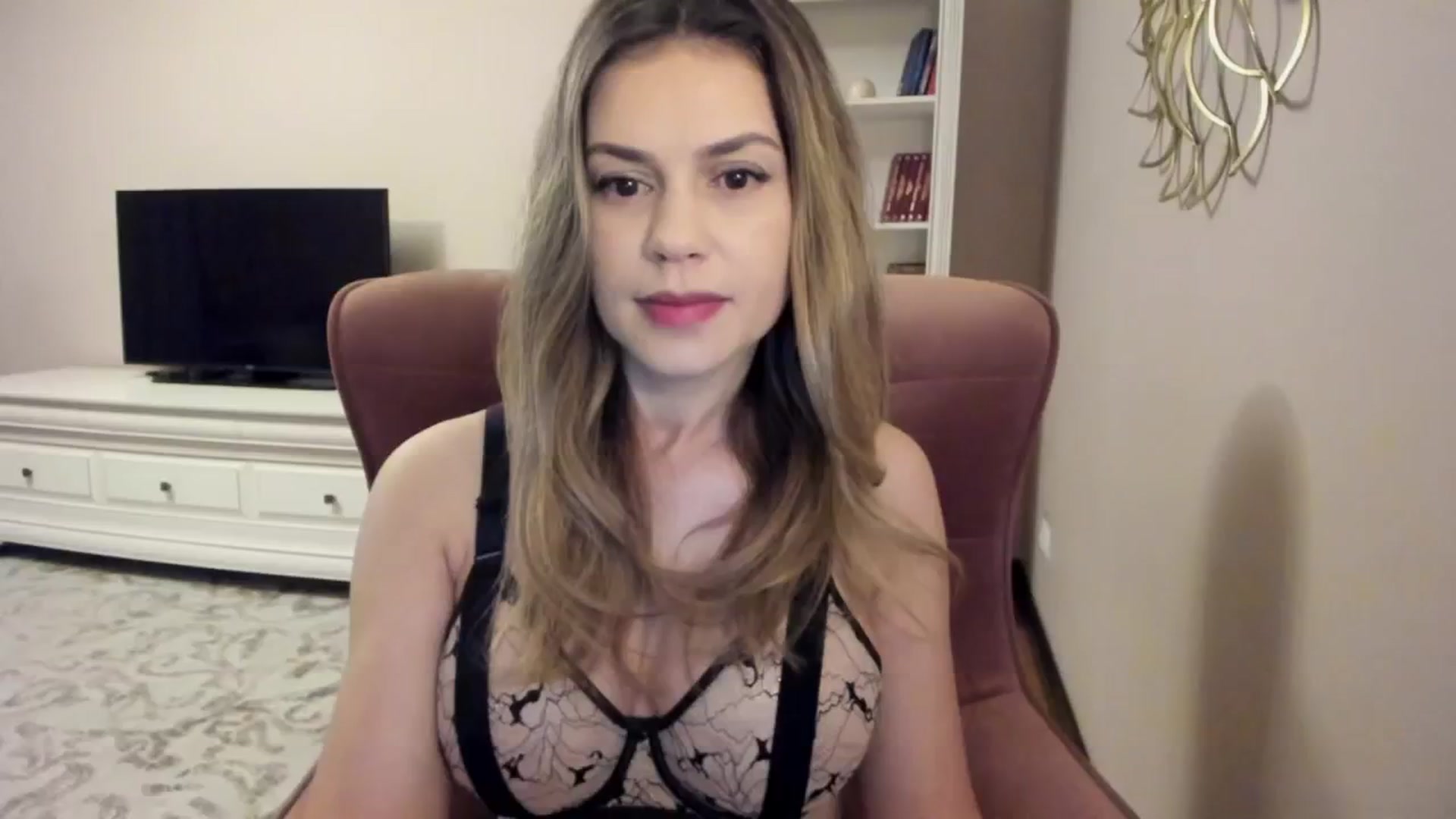 Gallery image thumbnail from Lu126's myfreecams stream on, 05/07/2024, 02:32 image 9 of 20