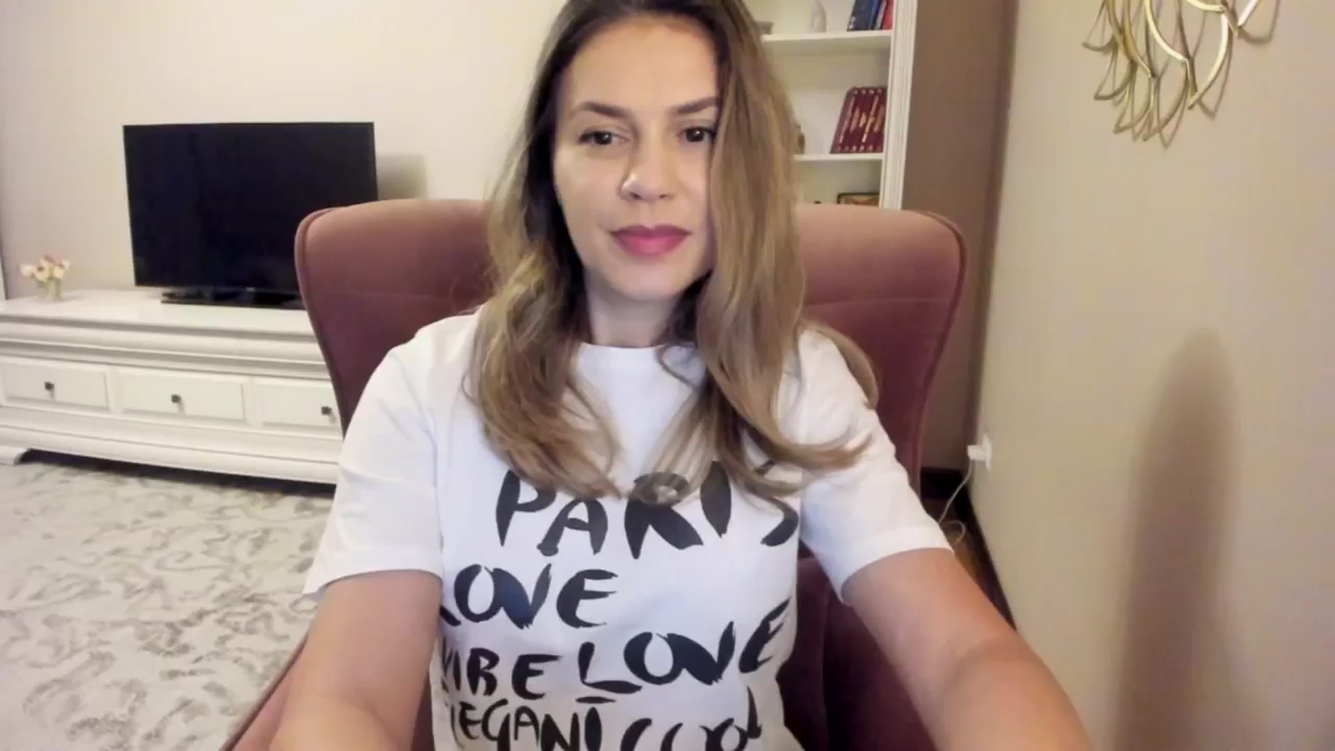 Gallery image thumbnail from Lu126's myfreecams stream on, 05/30/2024, 21:22 image 11 of 20