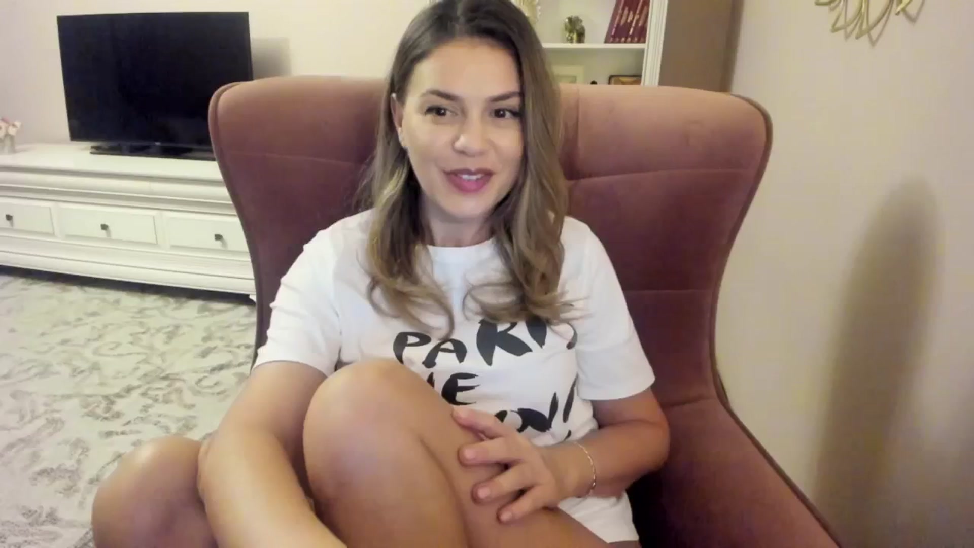 Gallery image thumbnail from Lu126's myfreecams stream on, 05/30/2024, 22:41 image 7 of 20