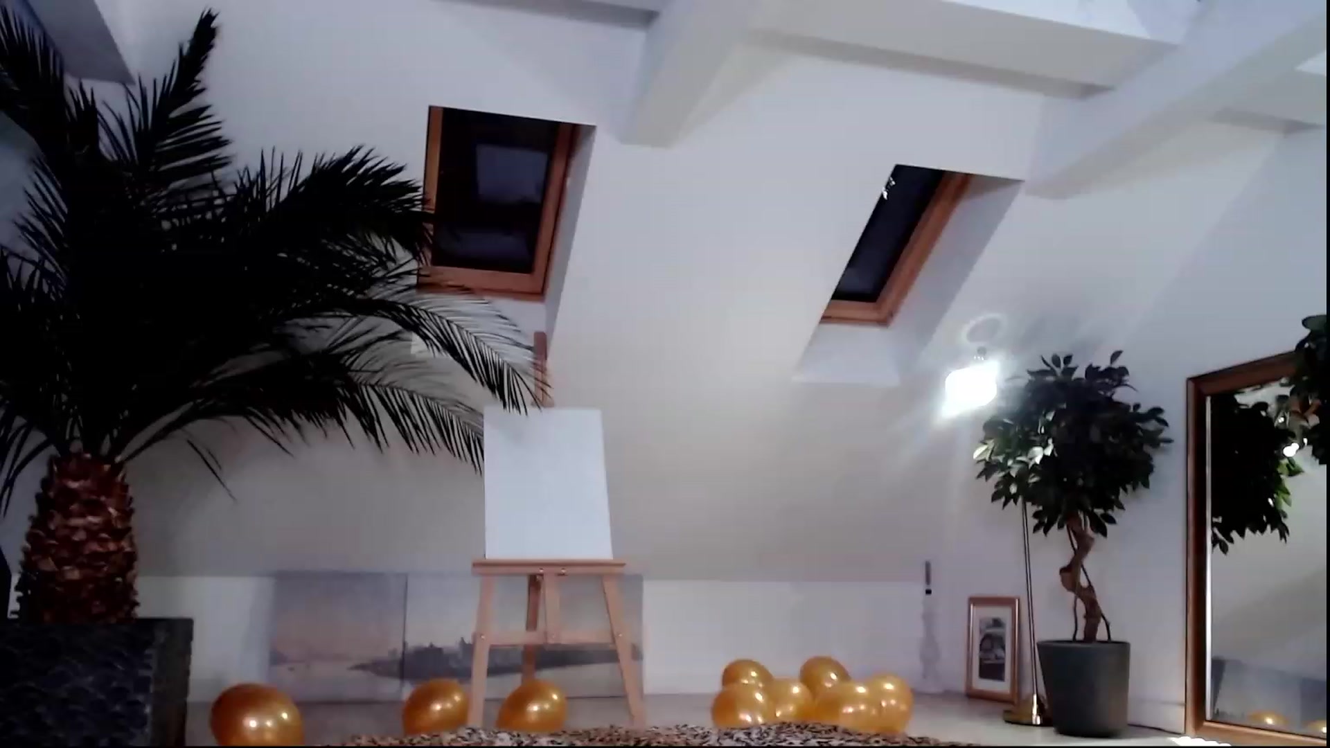 Gallery image thumbnail from Luanalux's myfreecams stream on, 11/17/2022, 03:58 image 6 of 20