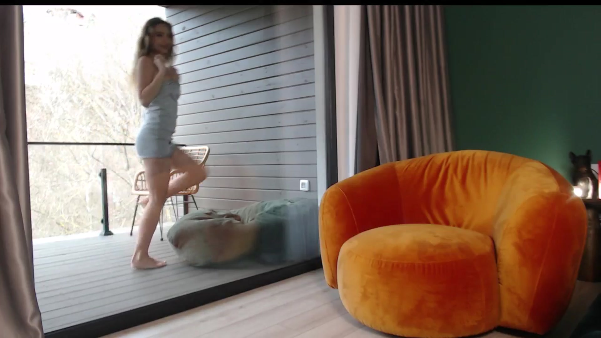Gallery image thumbnail from Luanalux's myfreecams stream on, 03/25/2025, 11:54 image 15 of 20