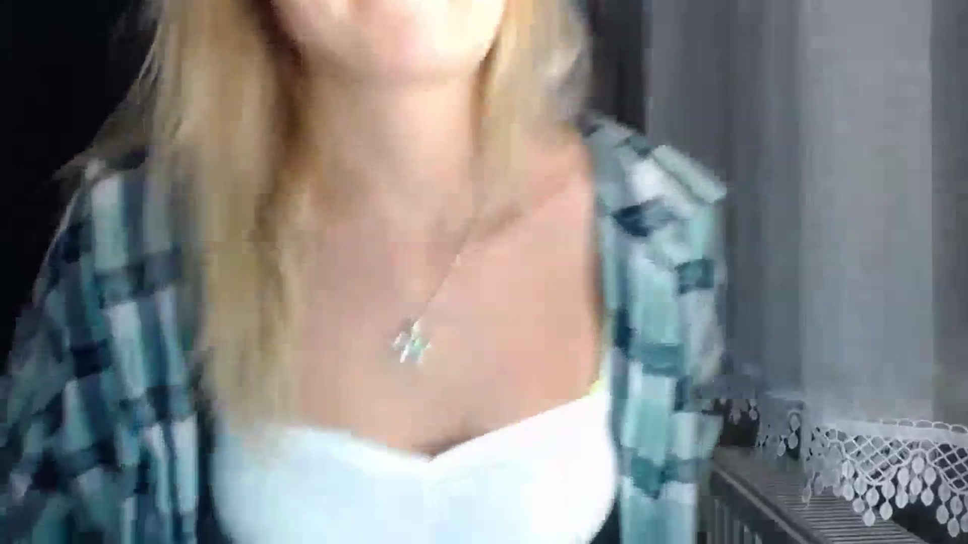 Gallery image thumbnail from LuciaAmazing's myfreecams stream on, 11/20/2023, 19:39 image 10 of 20
