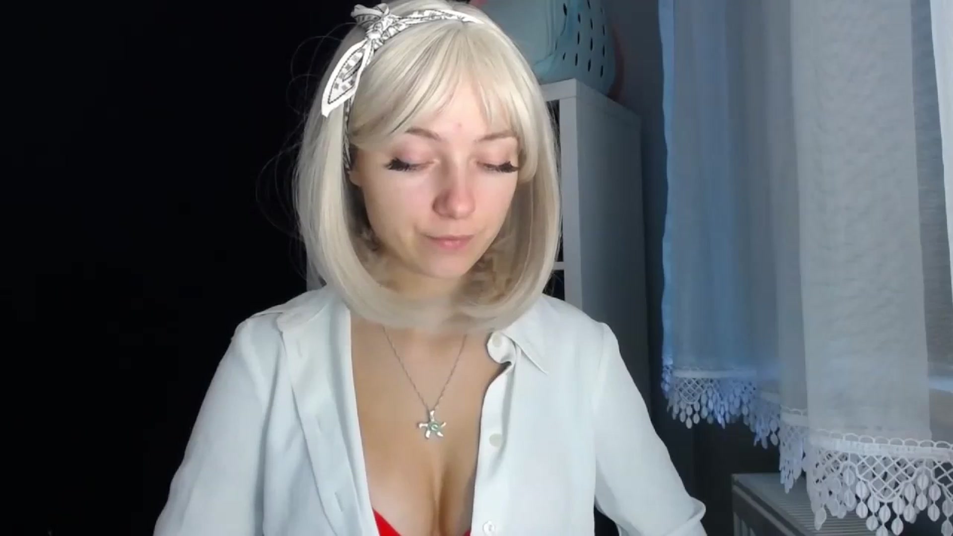 Gallery image thumbnail from LuciaAmazing's myfreecams stream on, 11/21/2023, 08:11 image 12 of 20