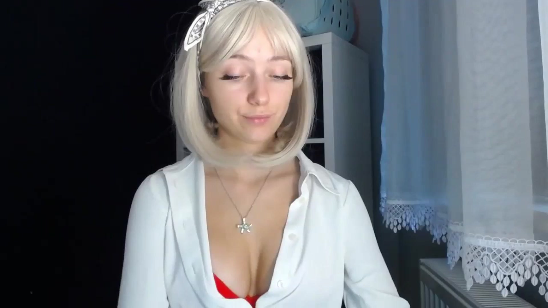 Gallery image thumbnail from LuciaAmazing's myfreecams stream on, 11/21/2023, 08:11 image 18 of 20