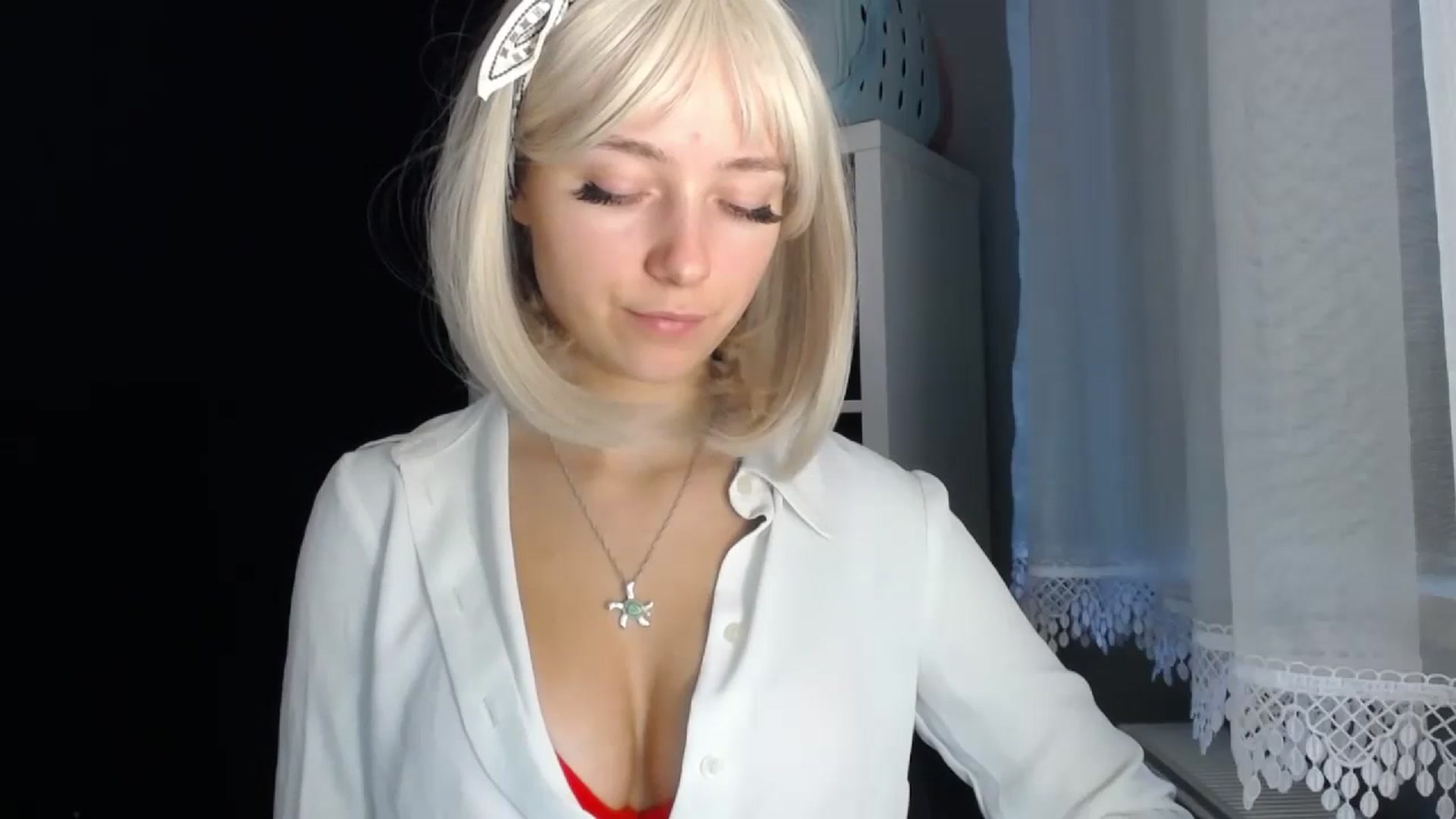 Gallery image thumbnail from LuciaAmazing's myfreecams stream on, 11/21/2023, 08:11 image 6 of 20