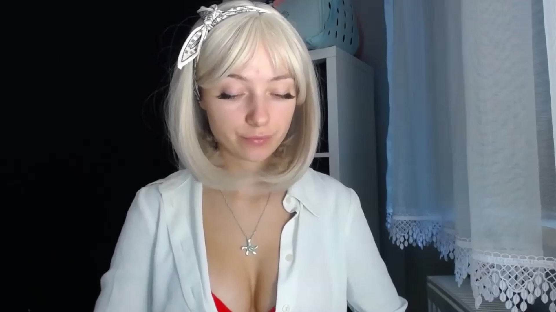 Gallery image thumbnail from LuciaAmazing's myfreecams stream on, 11/21/2023, 08:11 image 14 of 20