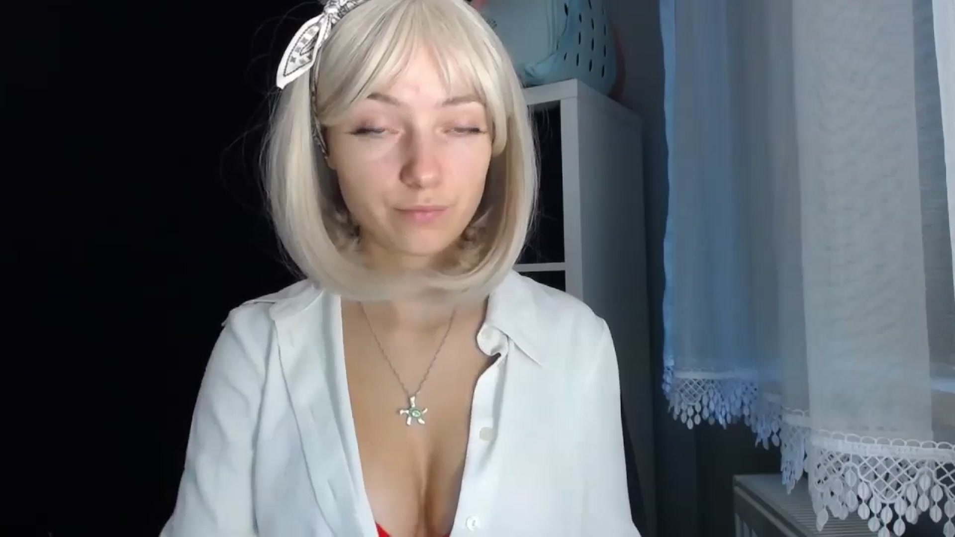 Gallery image thumbnail from LuciaAmazing's myfreecams stream on, 11/21/2023, 08:11 image 15 of 20
