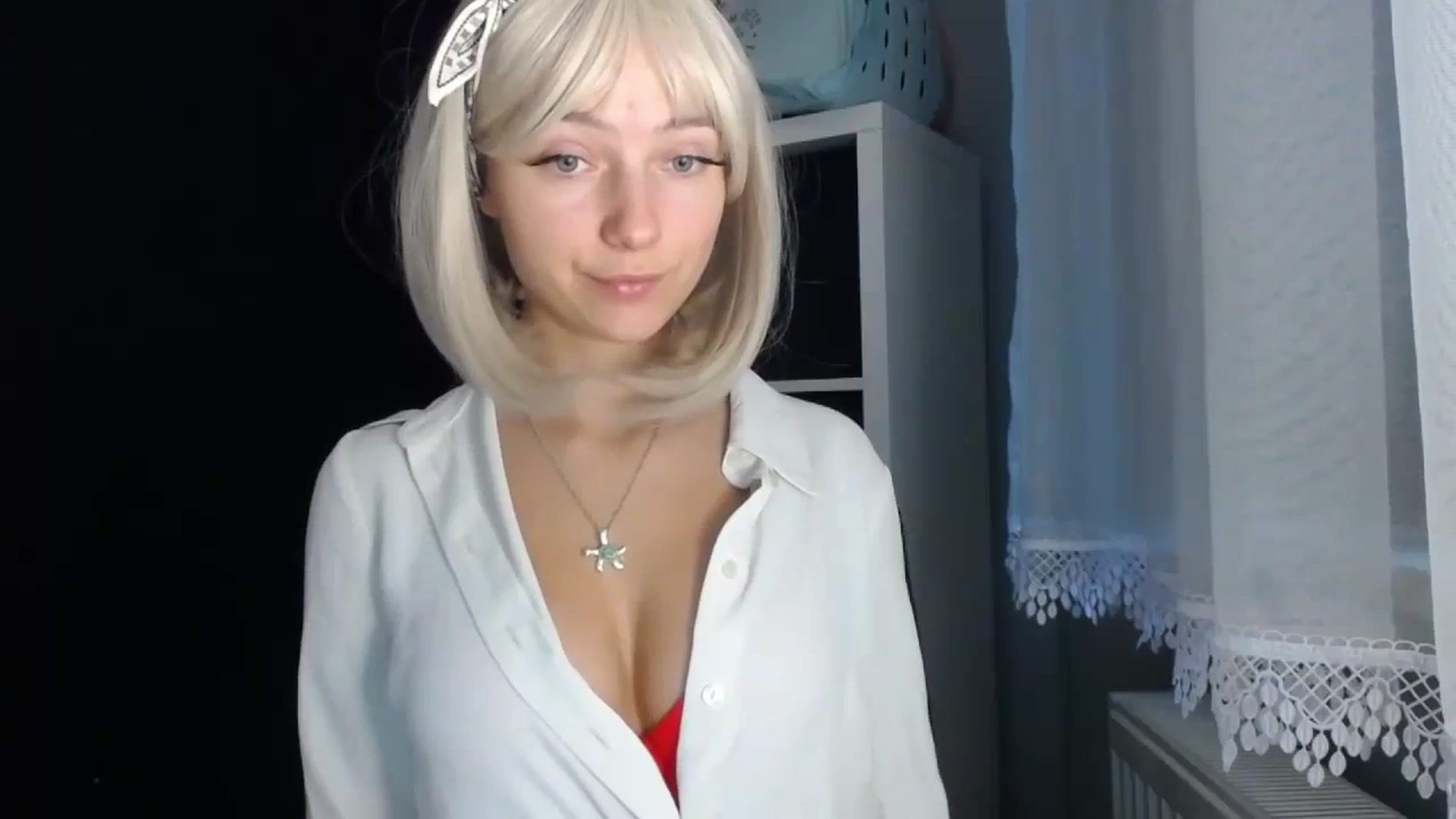 Gallery image thumbnail from LuciaAmazing's myfreecams stream on, 11/21/2023, 08:54 image 16 of 20