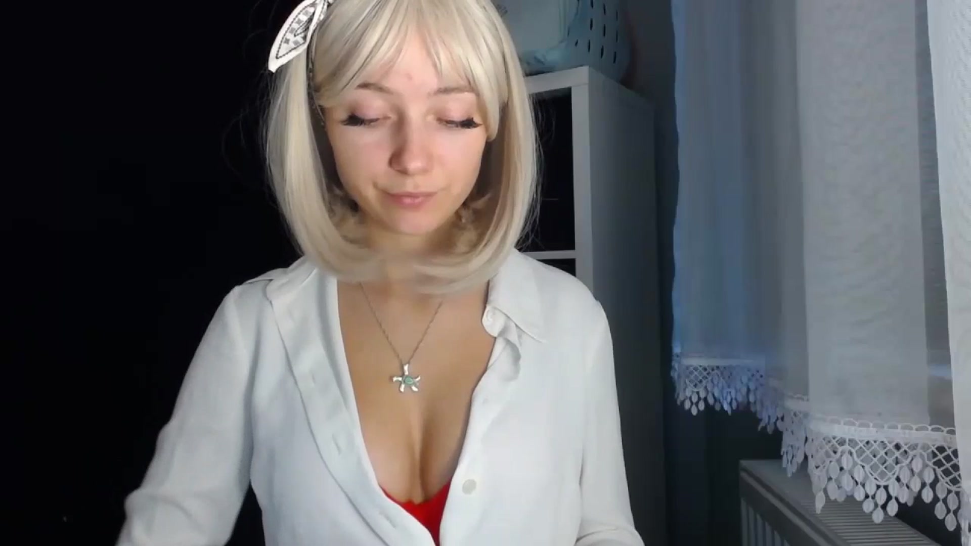 Gallery image thumbnail from LuciaAmazing's myfreecams stream on, 11/21/2023, 08:54 image 8 of 20