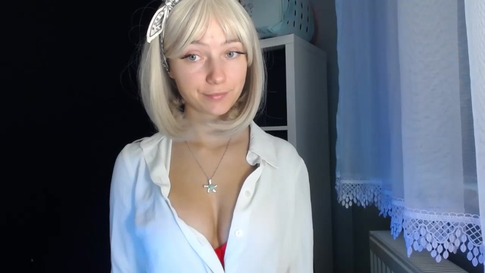 Gallery image thumbnail from LuciaAmazing's myfreecams stream on, 11/21/2023, 08:54 image 18 of 20