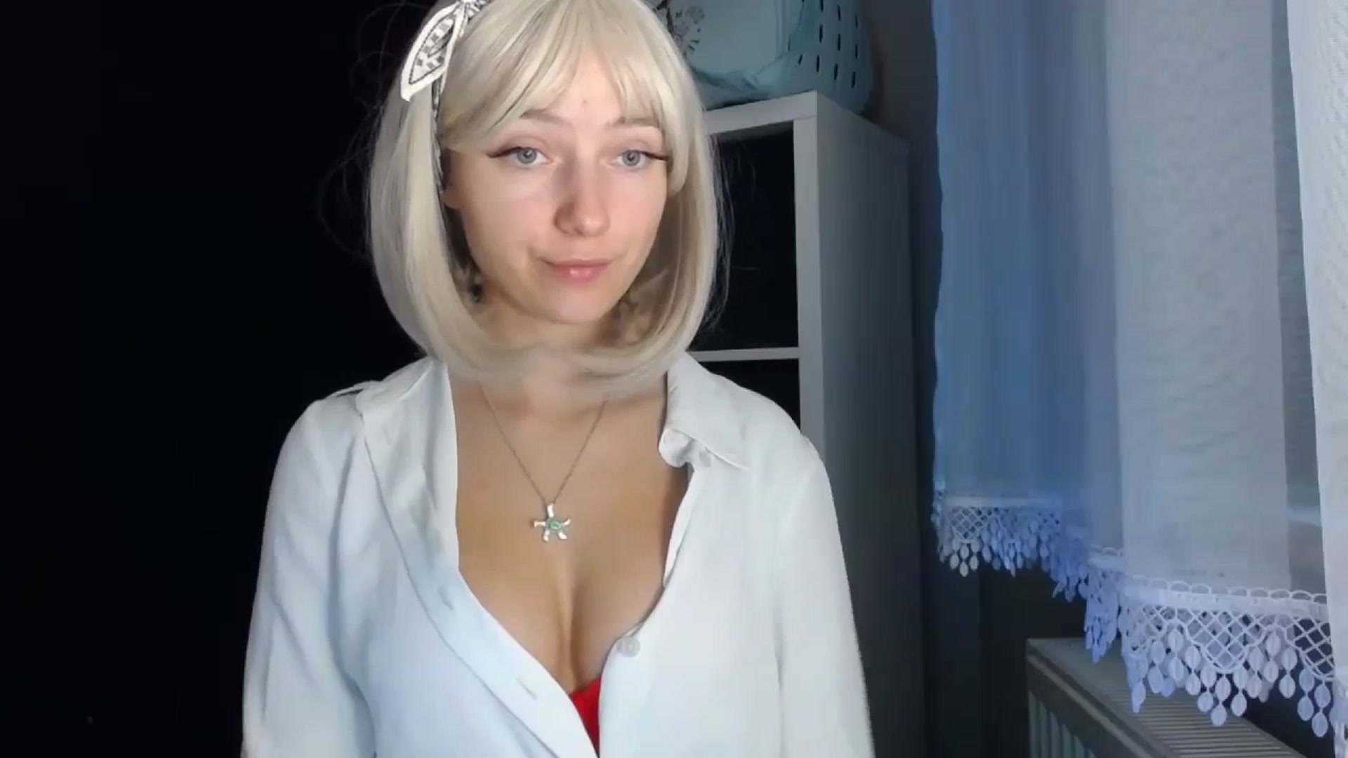 Gallery image thumbnail from LuciaAmazing's myfreecams stream on, 11/21/2023, 08:54 image 10 of 20