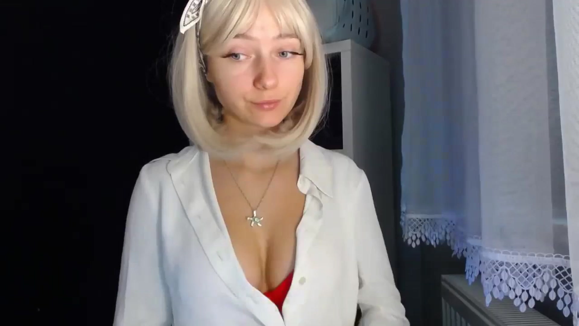 Gallery image thumbnail from LuciaAmazing's myfreecams stream on, 11/21/2023, 08:54 image 7 of 20