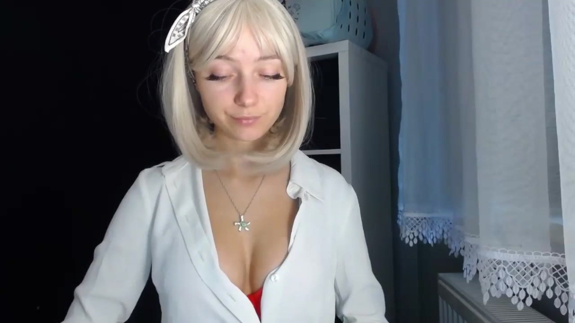 Gallery image thumbnail from LuciaAmazing's myfreecams stream on, 11/21/2023, 08:54 image 11 of 20