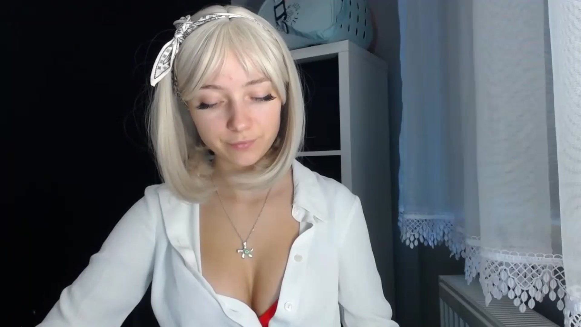 Gallery image thumbnail from LuciaAmazing's myfreecams stream on, 11/21/2023, 08:54 image 2 of 20