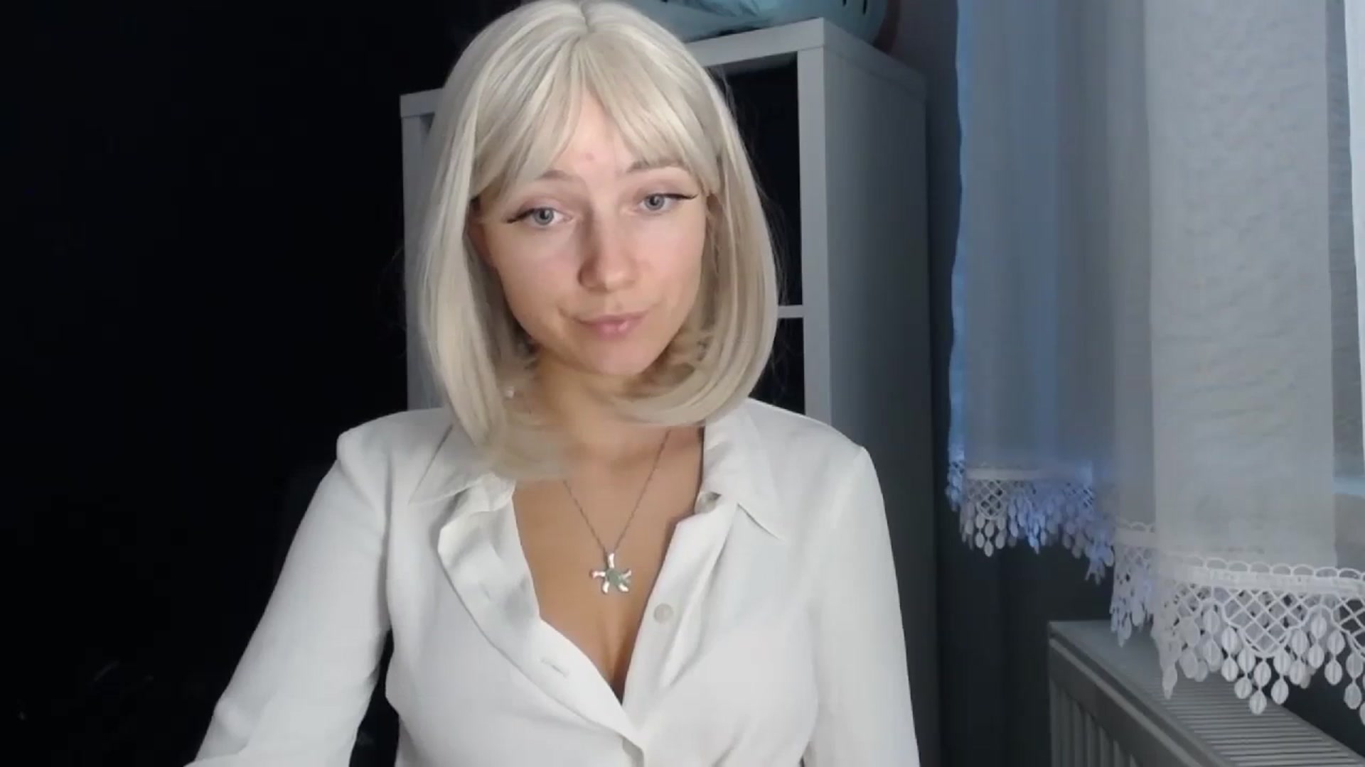 Gallery image thumbnail from LuciaAmazing's myfreecams stream on, 11/21/2023, 12:01 image 5 of 20