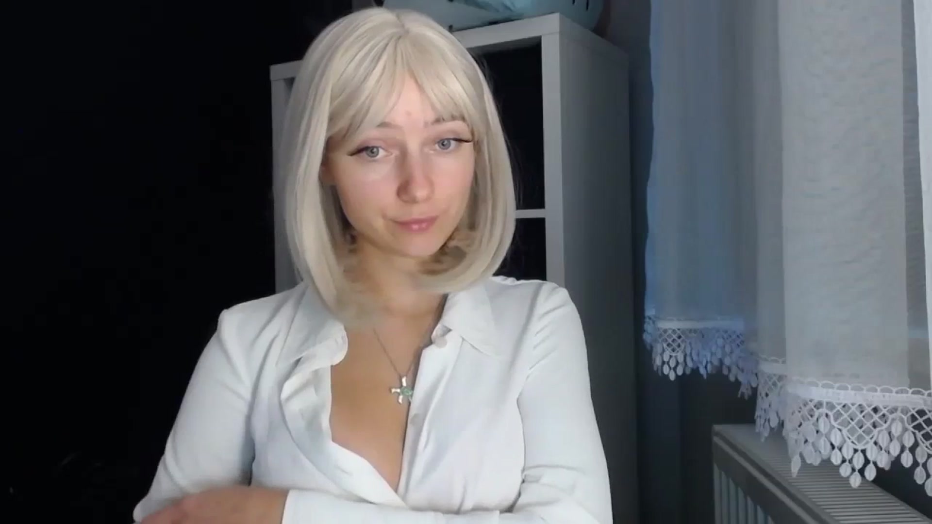 Gallery image thumbnail from LuciaAmazing's myfreecams stream on, 11/21/2023, 12:01 image 17 of 20
