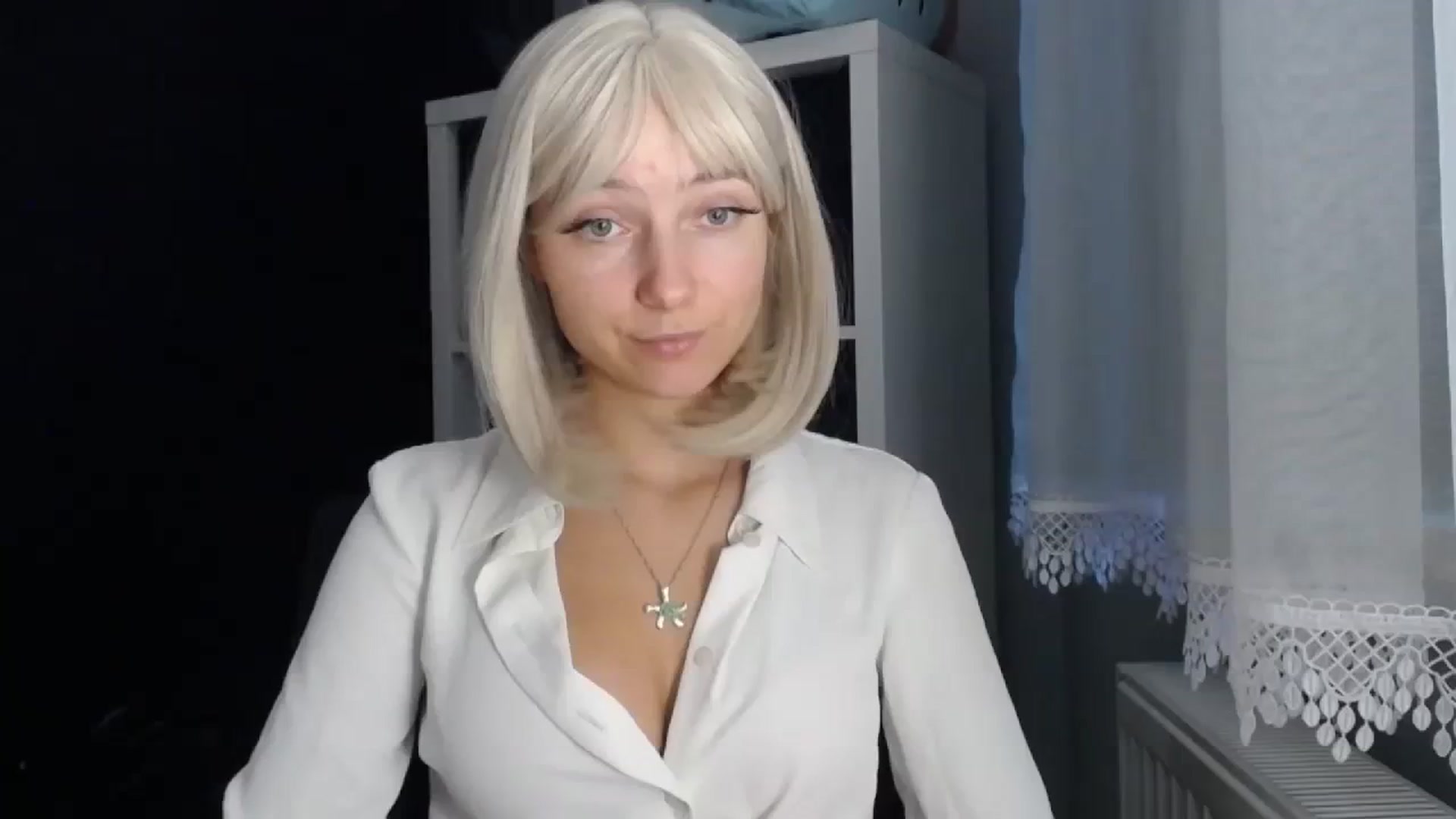 Gallery image thumbnail from LuciaAmazing's myfreecams stream on, 11/21/2023, 12:01 image 13 of 20