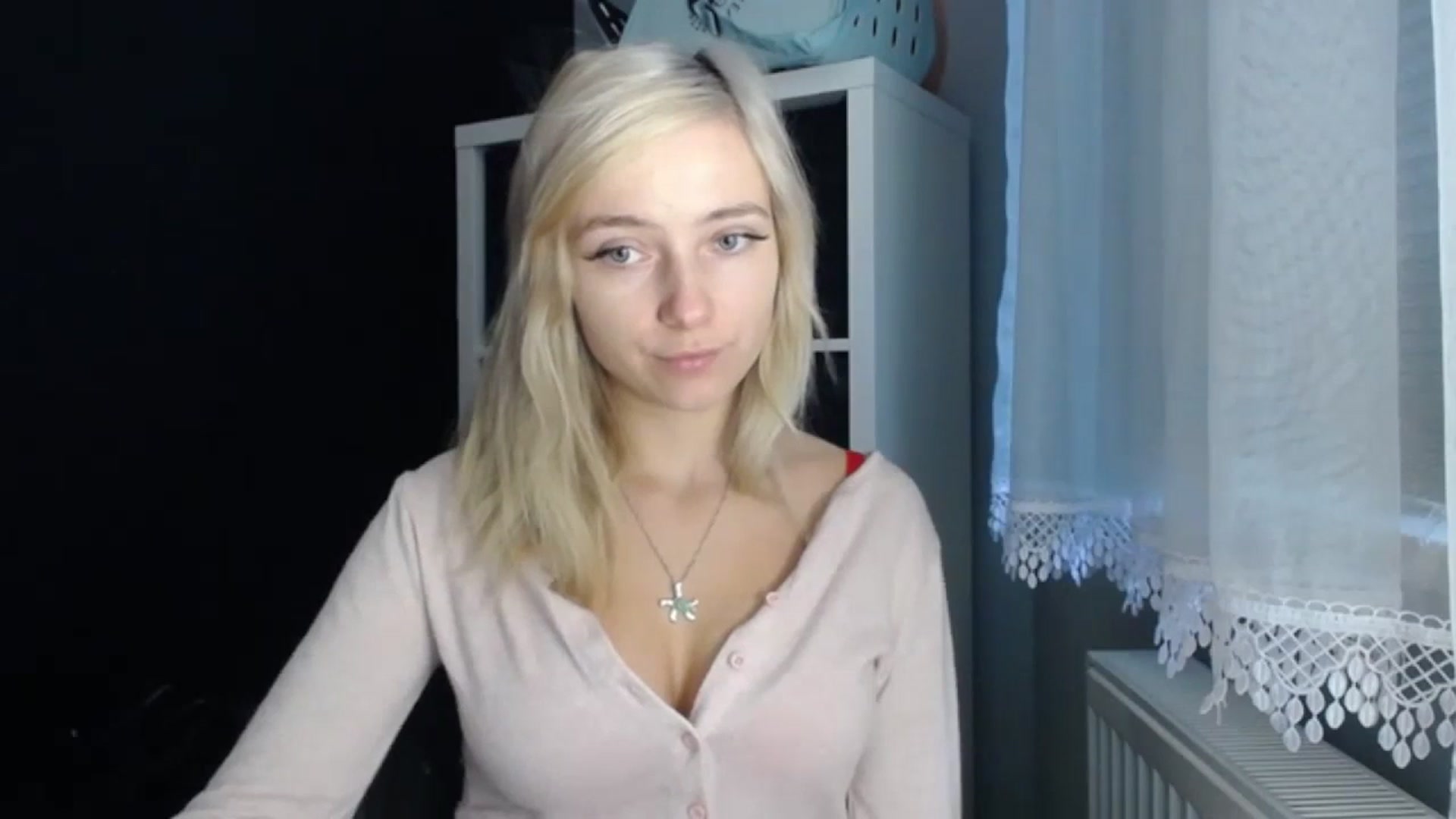 Gallery image thumbnail from LuciaAmazing's myfreecams stream on, 11/22/2023, 11:54 image 12 of 20