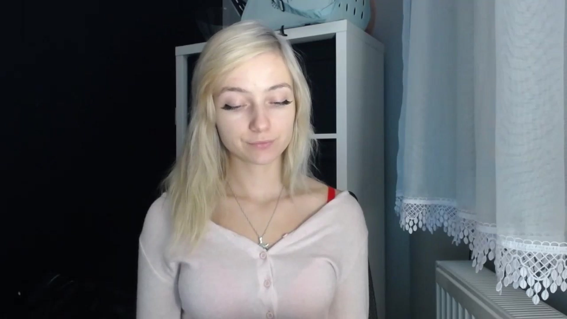 Gallery image thumbnail from LuciaAmazing's myfreecams stream on, 11/22/2023, 13:48 image 8 of 20