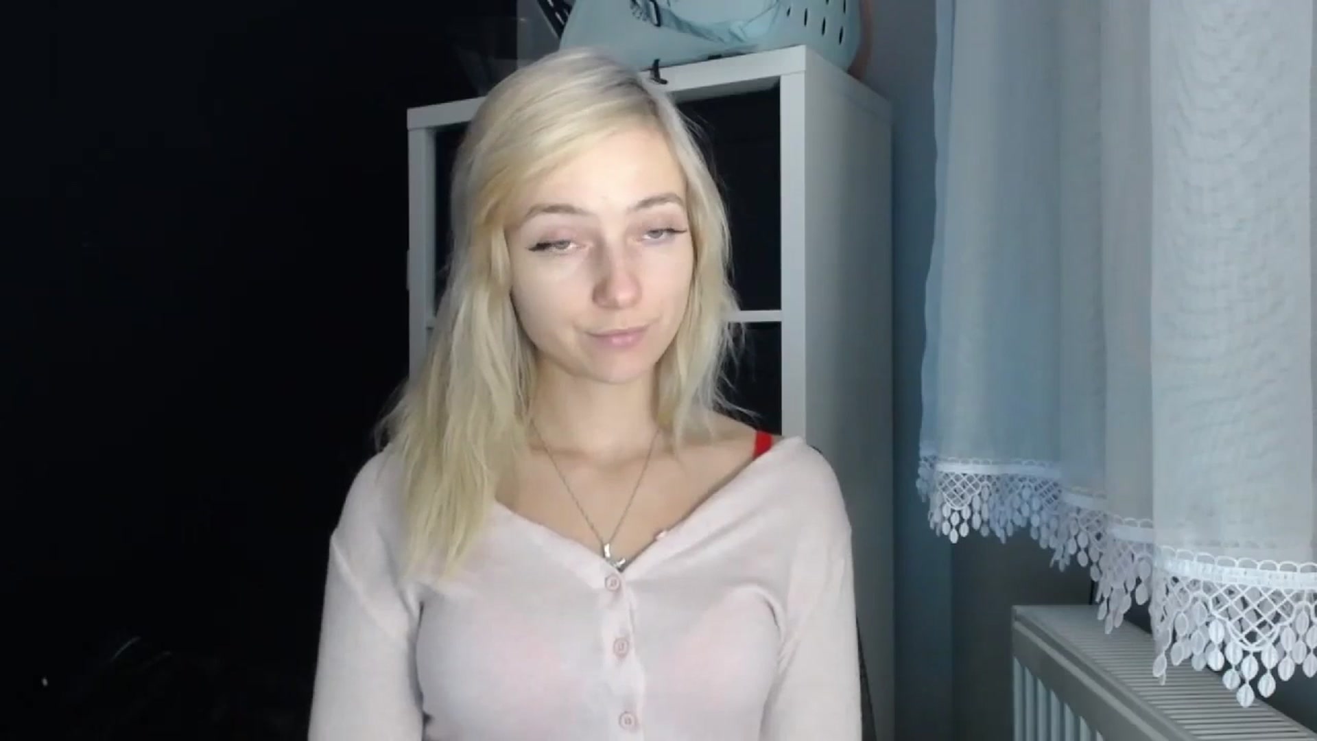 Gallery image thumbnail from LuciaAmazing's myfreecams stream on, 11/22/2023, 13:48 image 6 of 20