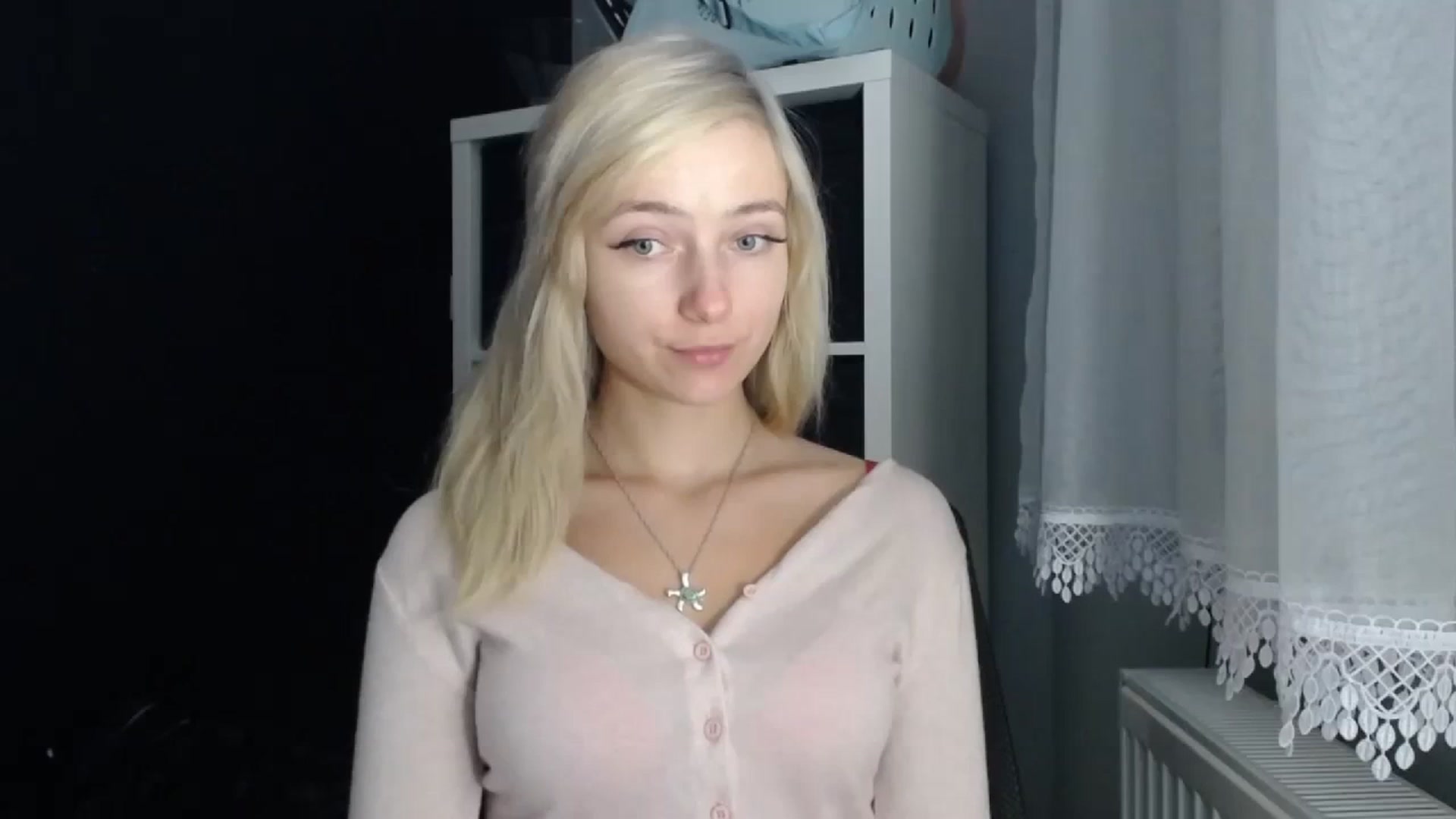 Gallery image thumbnail from LuciaAmazing's myfreecams stream on, 11/22/2023, 14:58 image 3 of 20