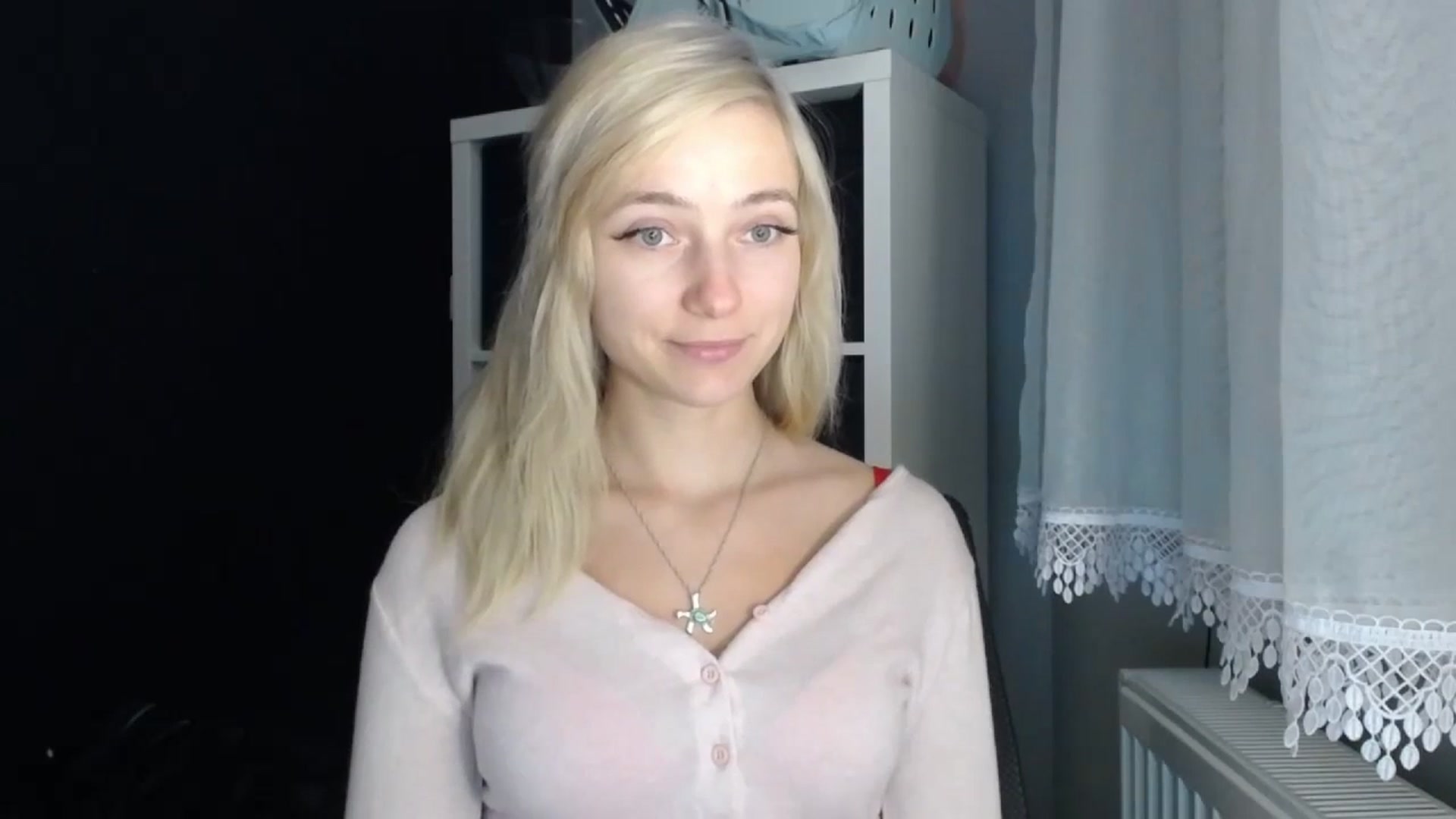 Gallery image thumbnail from LuciaAmazing's myfreecams stream on, 11/22/2023, 14:58 image 8 of 20