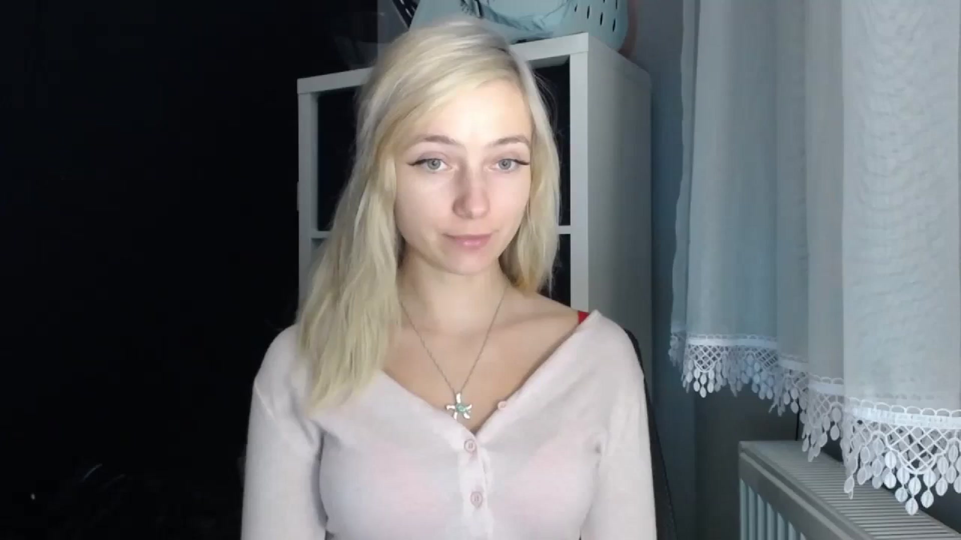 Gallery image thumbnail from LuciaAmazing's myfreecams stream on, 11/22/2023, 14:58 image 7 of 20
