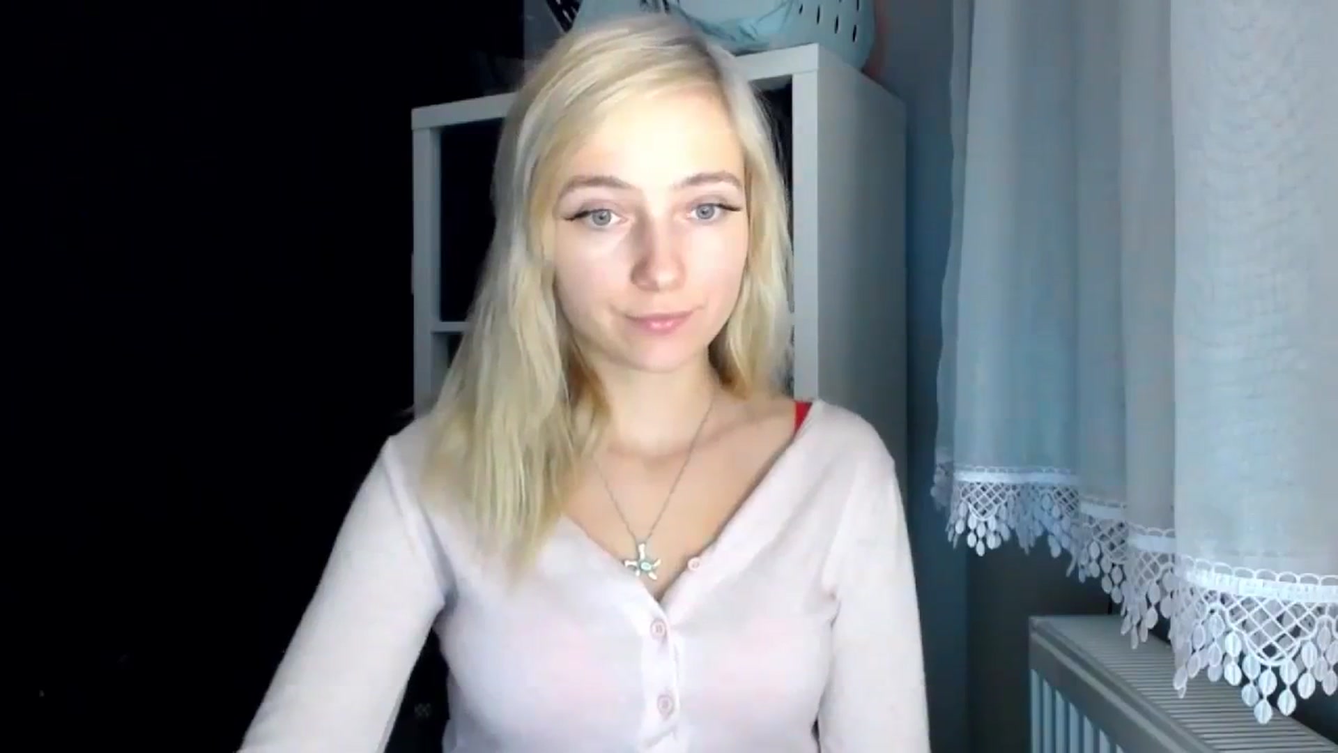 Gallery image thumbnail from LuciaAmazing's myfreecams stream on, 11/22/2023, 16:53 image 11 of 20