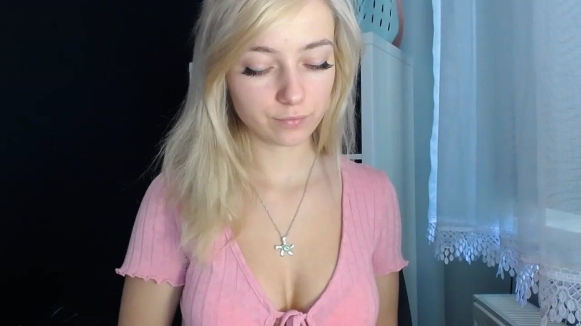 Gallery image thumbnail from LuciaAmazing's myfreecams stream on, 11/23/2023, 07:59 image 1 of 20