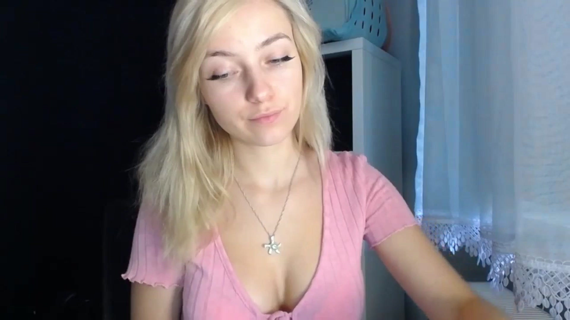 Gallery image thumbnail from LuciaAmazing's myfreecams stream on, 11/23/2023, 09:11 image 15 of 20