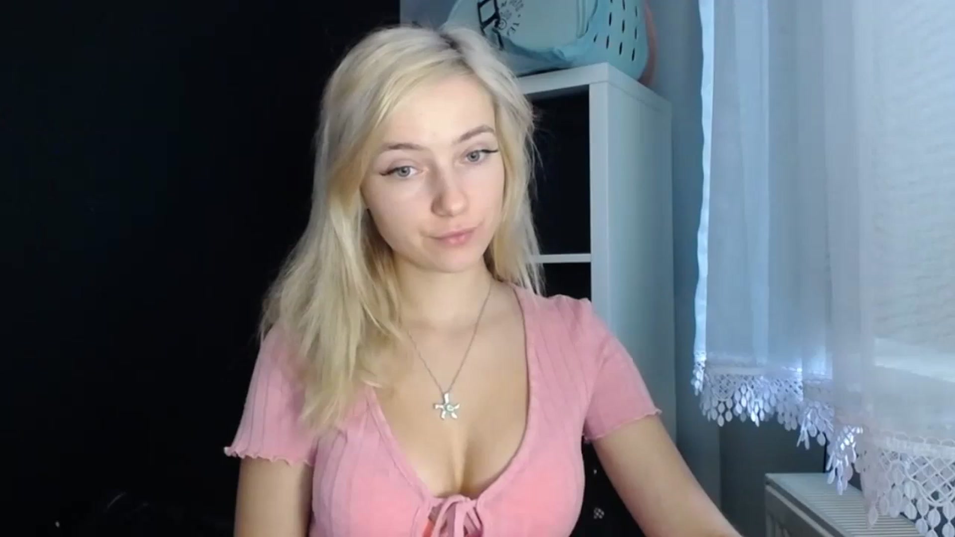 Gallery image thumbnail from LuciaAmazing's myfreecams stream on, 11/23/2023, 09:11 image 3 of 20