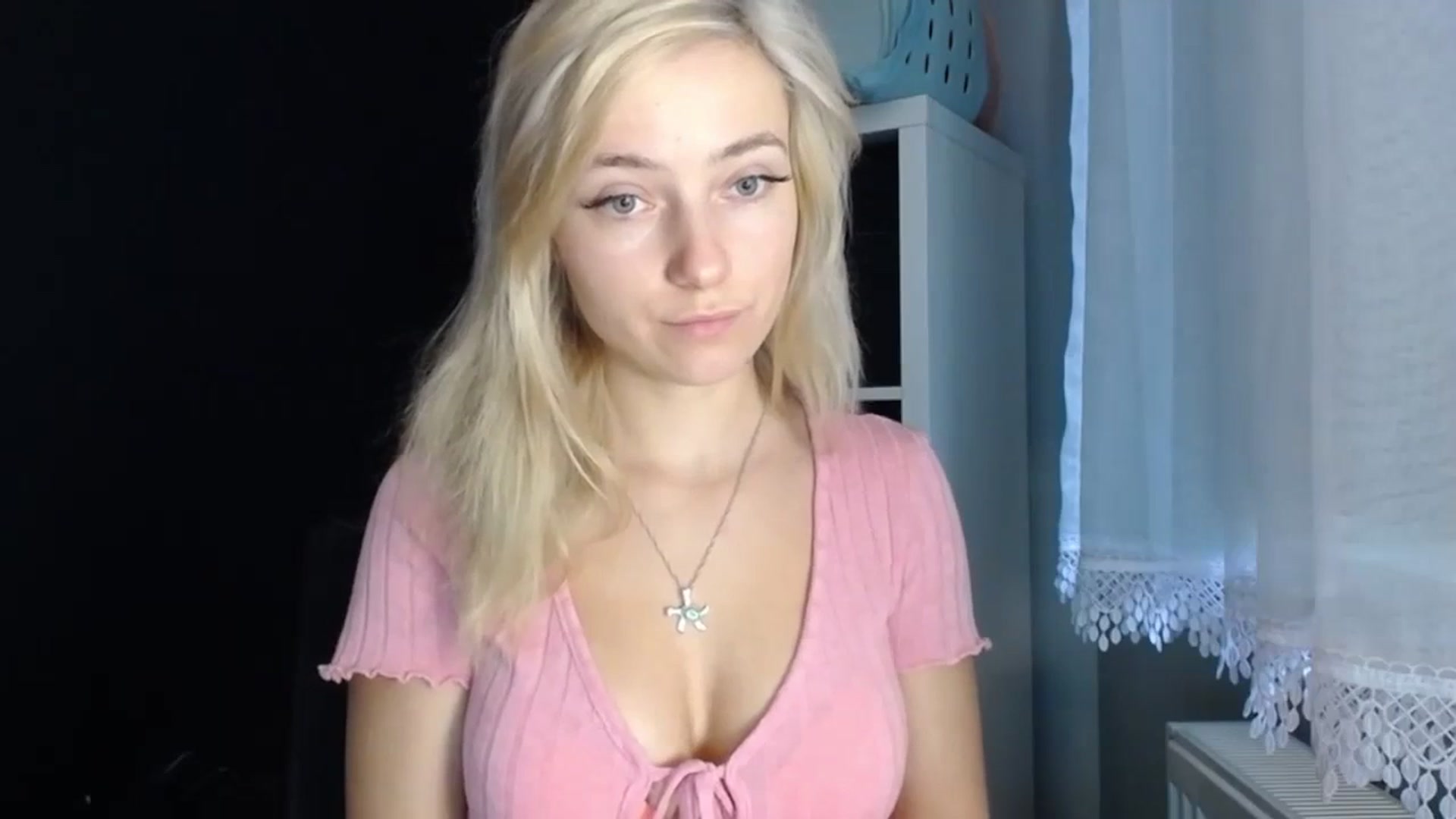 Gallery image thumbnail from LuciaAmazing's myfreecams stream on, 11/23/2023, 09:11 image 18 of 20