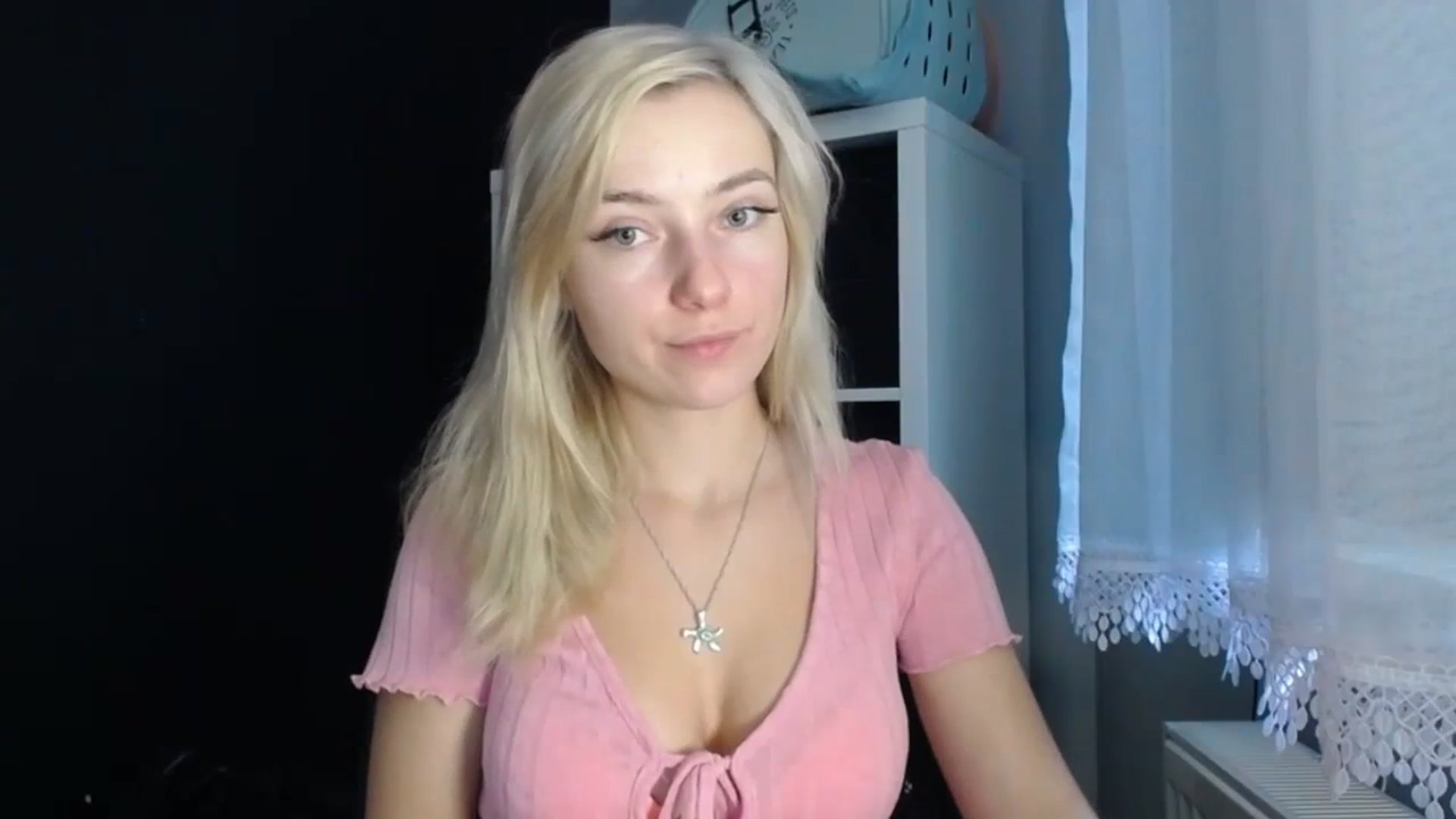 Gallery image thumbnail from LuciaAmazing's myfreecams stream on, 11/23/2023, 10:27 image 2 of 20