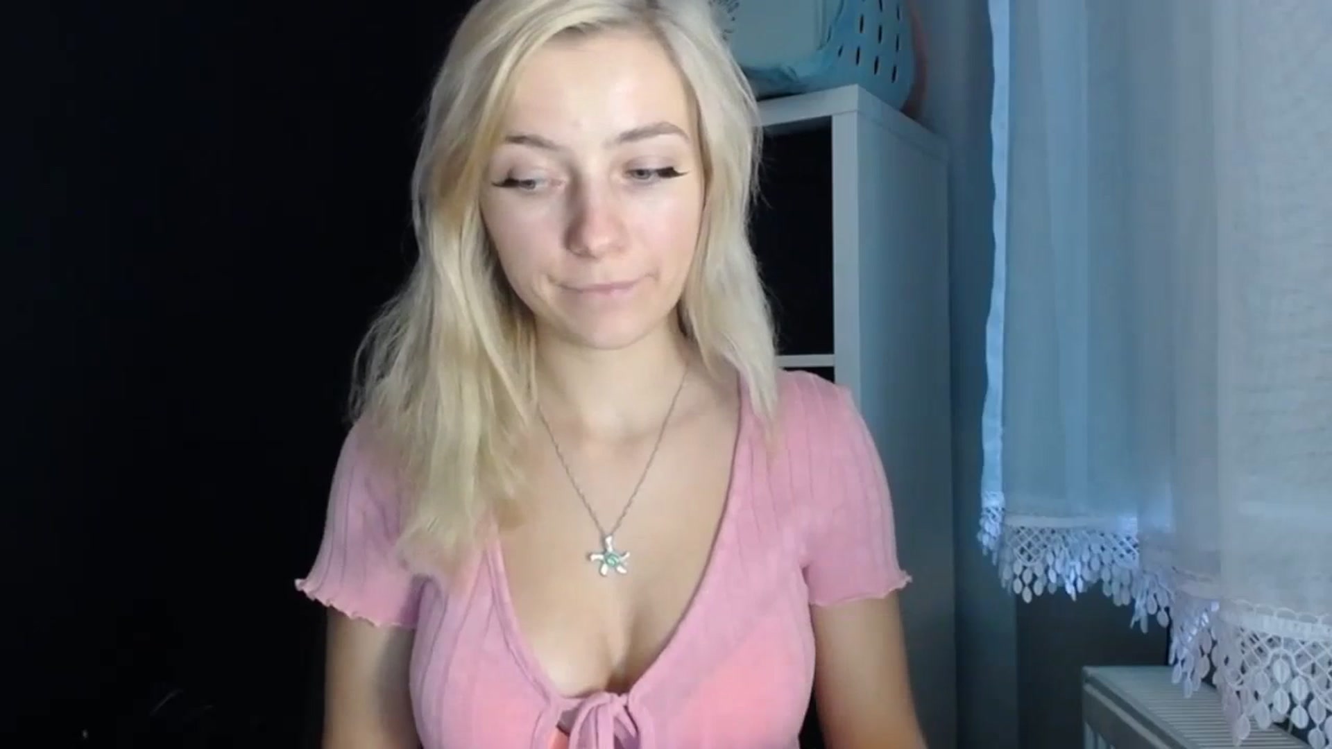 Gallery image thumbnail from LuciaAmazing's myfreecams stream on, 11/23/2023, 11:55 image 19 of 20