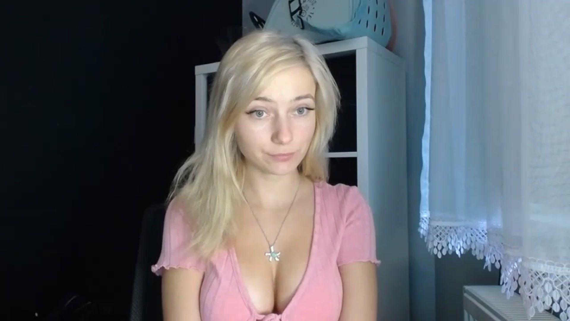 Gallery image thumbnail from LuciaAmazing's myfreecams stream on, 11/23/2023, 11:55 image 17 of 20