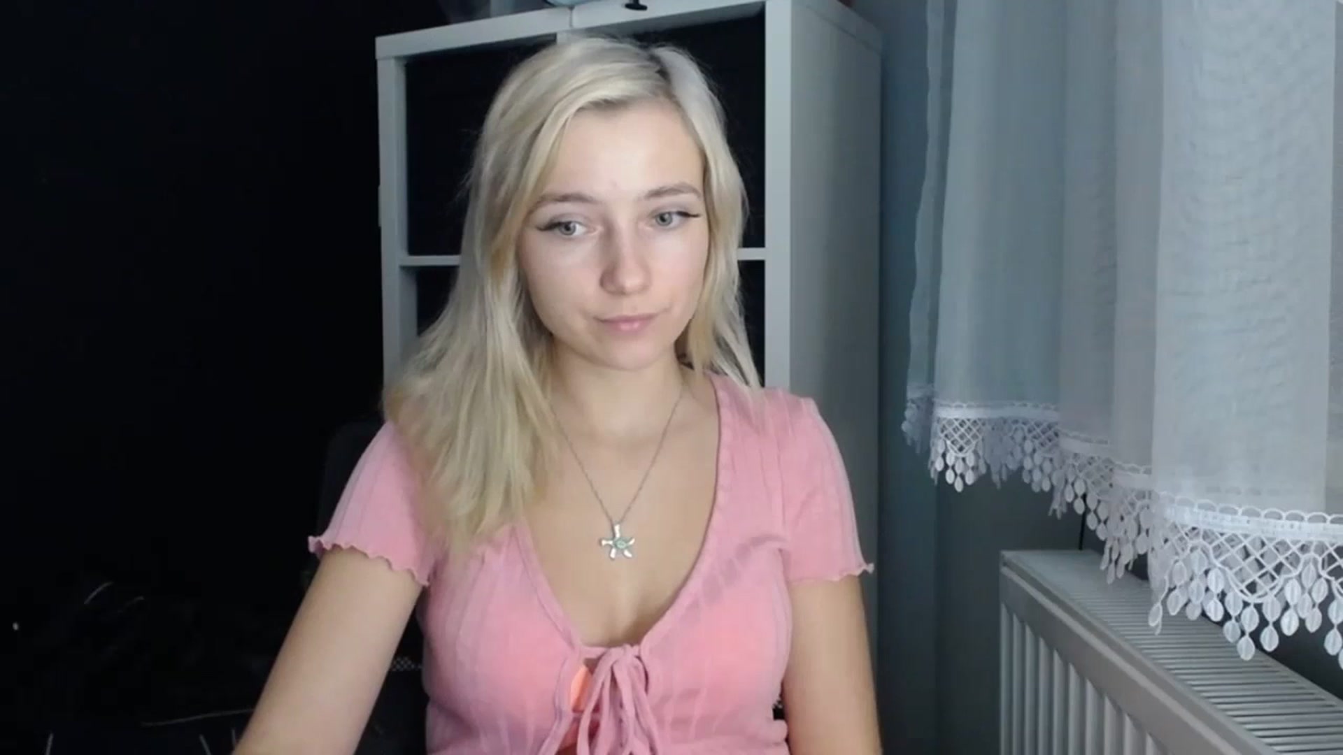 Gallery image thumbnail from LuciaAmazing's myfreecams stream on, 11/23/2023, 16:25 image 20 of 20