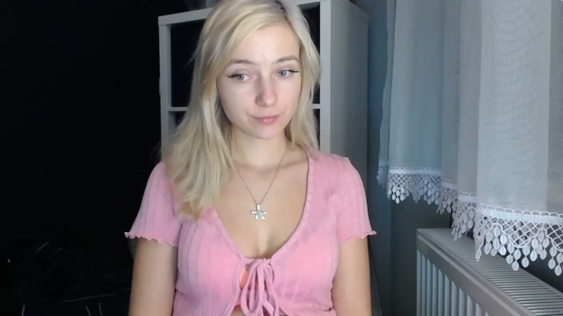 Gallery image thumbnail from LuciaAmazing's myfreecams stream on, 11/23/2023, 16:25 image 1 of 20