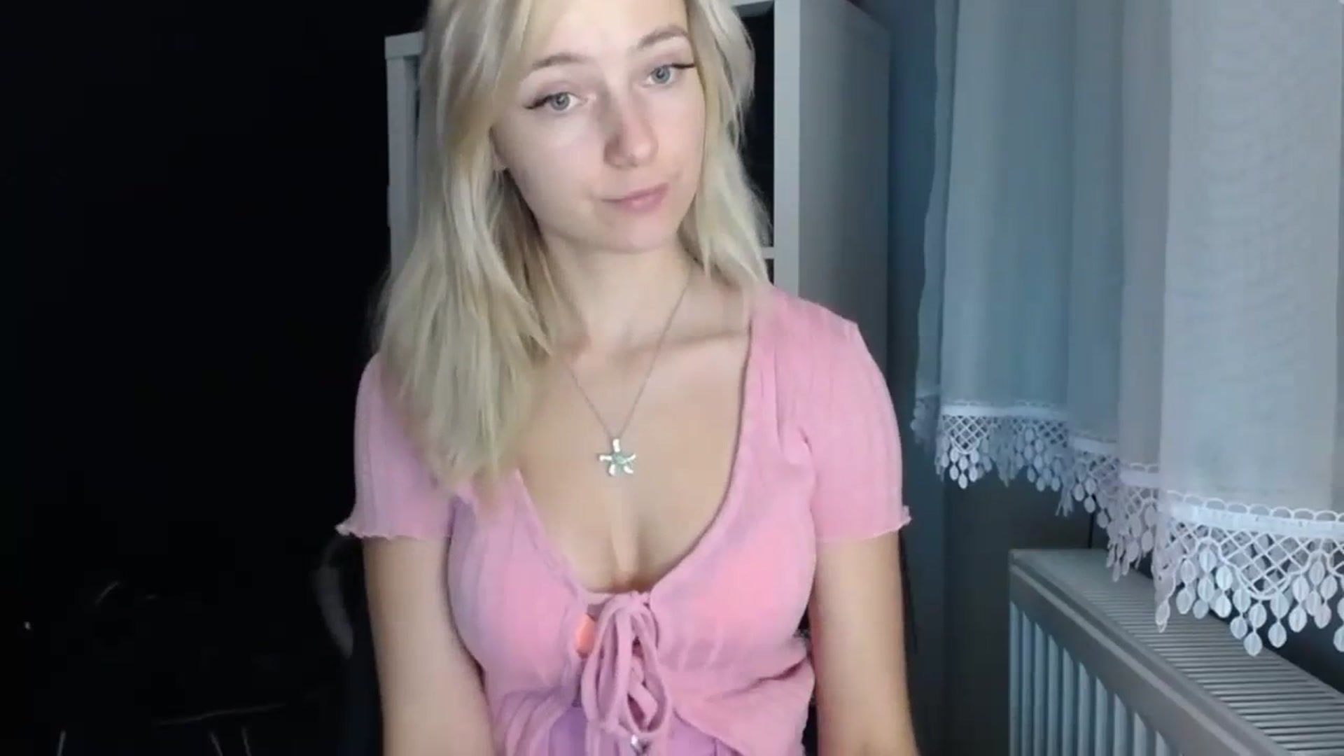 Gallery image thumbnail from LuciaAmazing's myfreecams stream on, 11/23/2023, 16:25 image 2 of 20