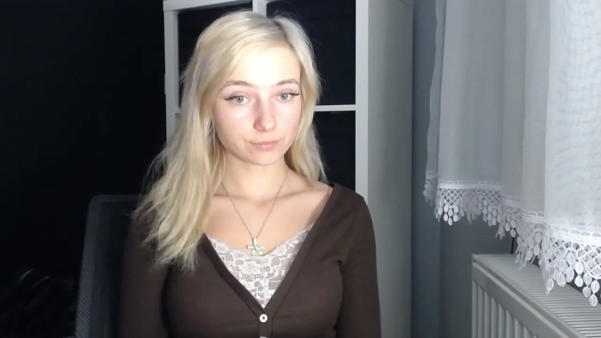Gallery image thumbnail from LuciaAmazing's myfreecams stream on, 11/23/2023, 20:07 image 14 of 20