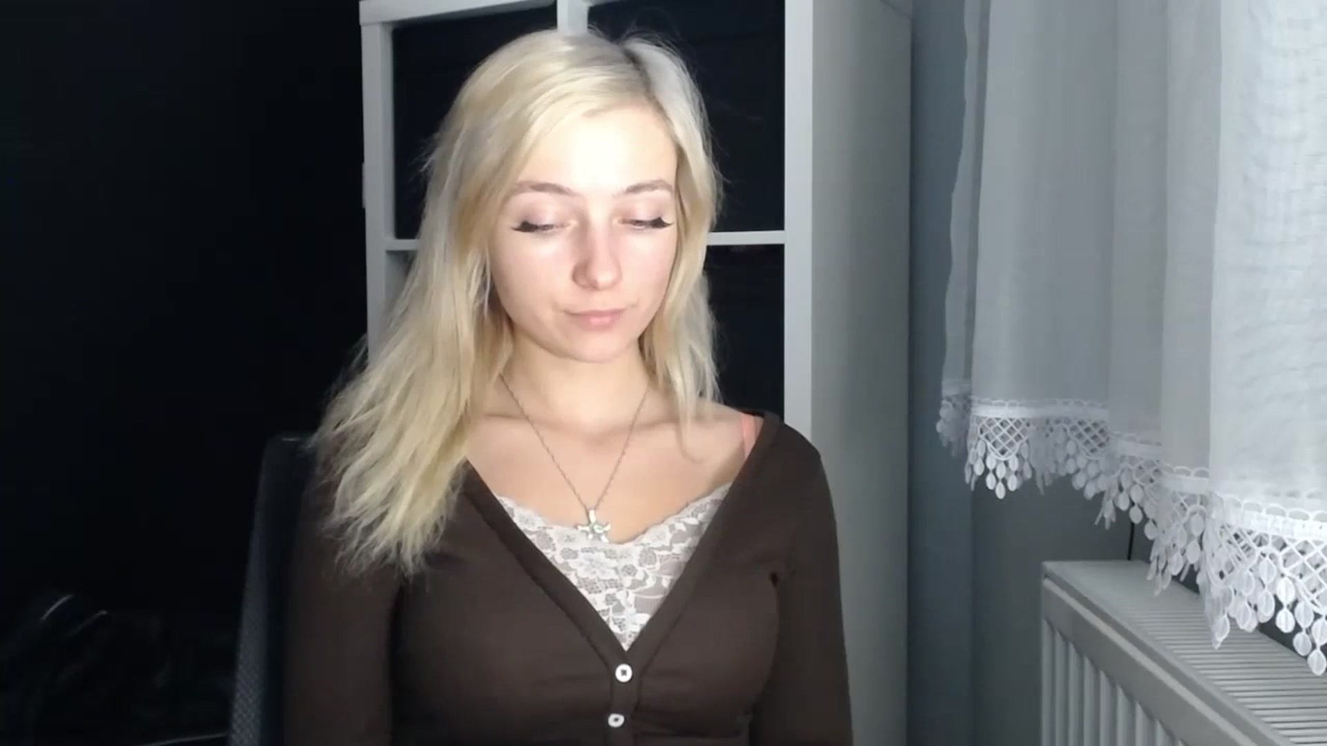 Gallery image thumbnail from LuciaAmazing's myfreecams stream on, 11/23/2023, 20:07 image 5 of 20