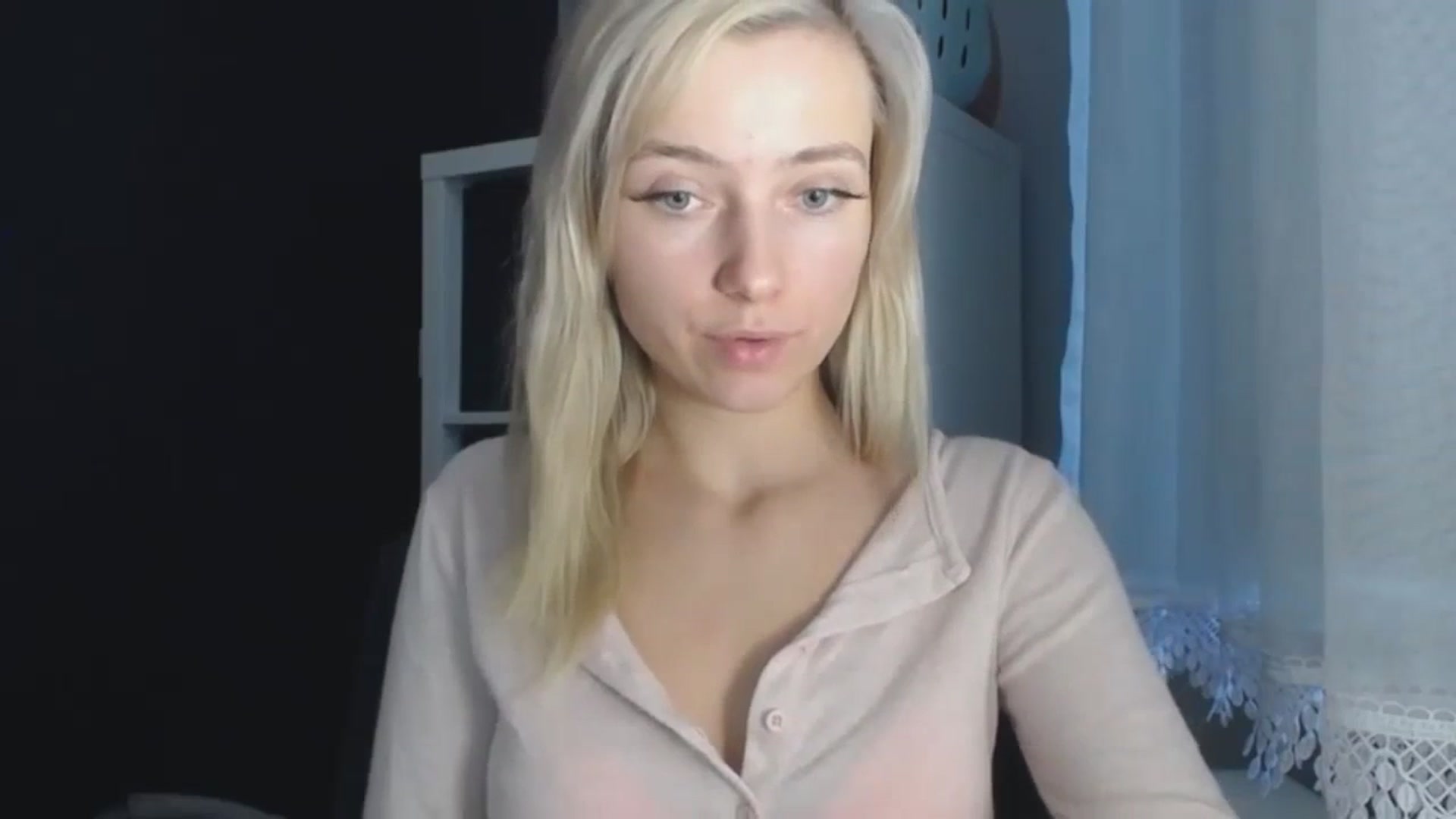 Gallery image thumbnail from LuciaAmazing's myfreecams stream on, 11/25/2023, 11:01 image 20 of 20