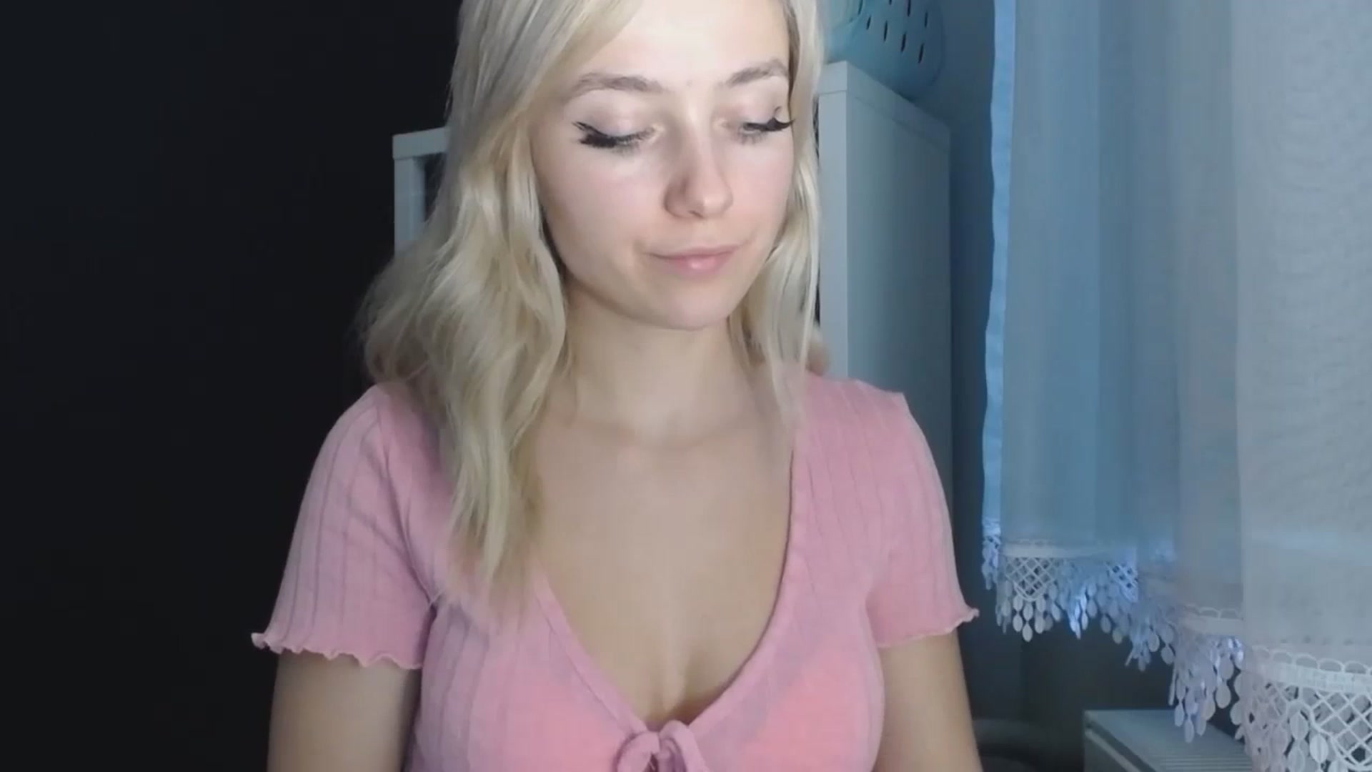 Gallery image thumbnail from LuciaAmazing's myfreecams stream on, 11/26/2023, 11:01 image 15 of 20