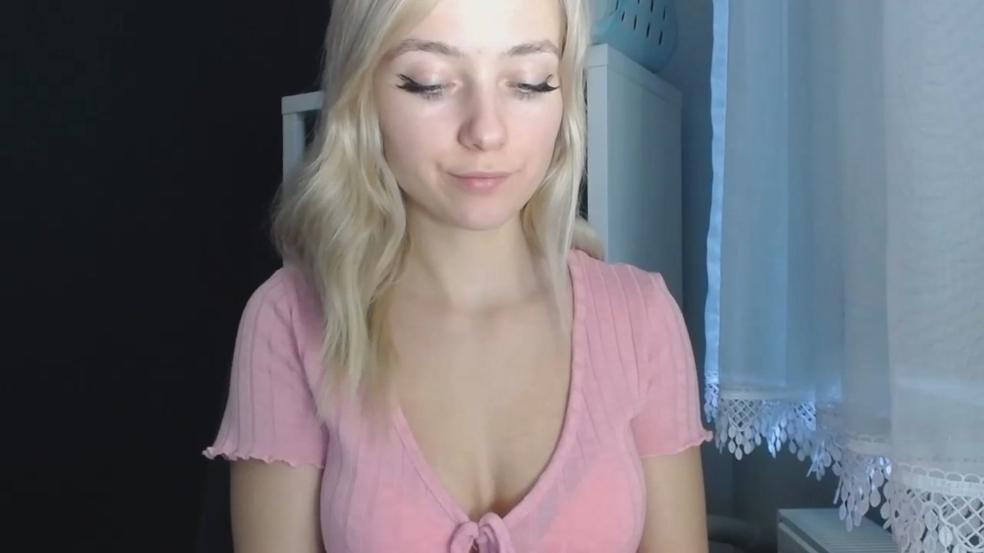 Gallery image thumbnail from LuciaAmazing's myfreecams stream on, 11/26/2023, 11:01 image 4 of 20