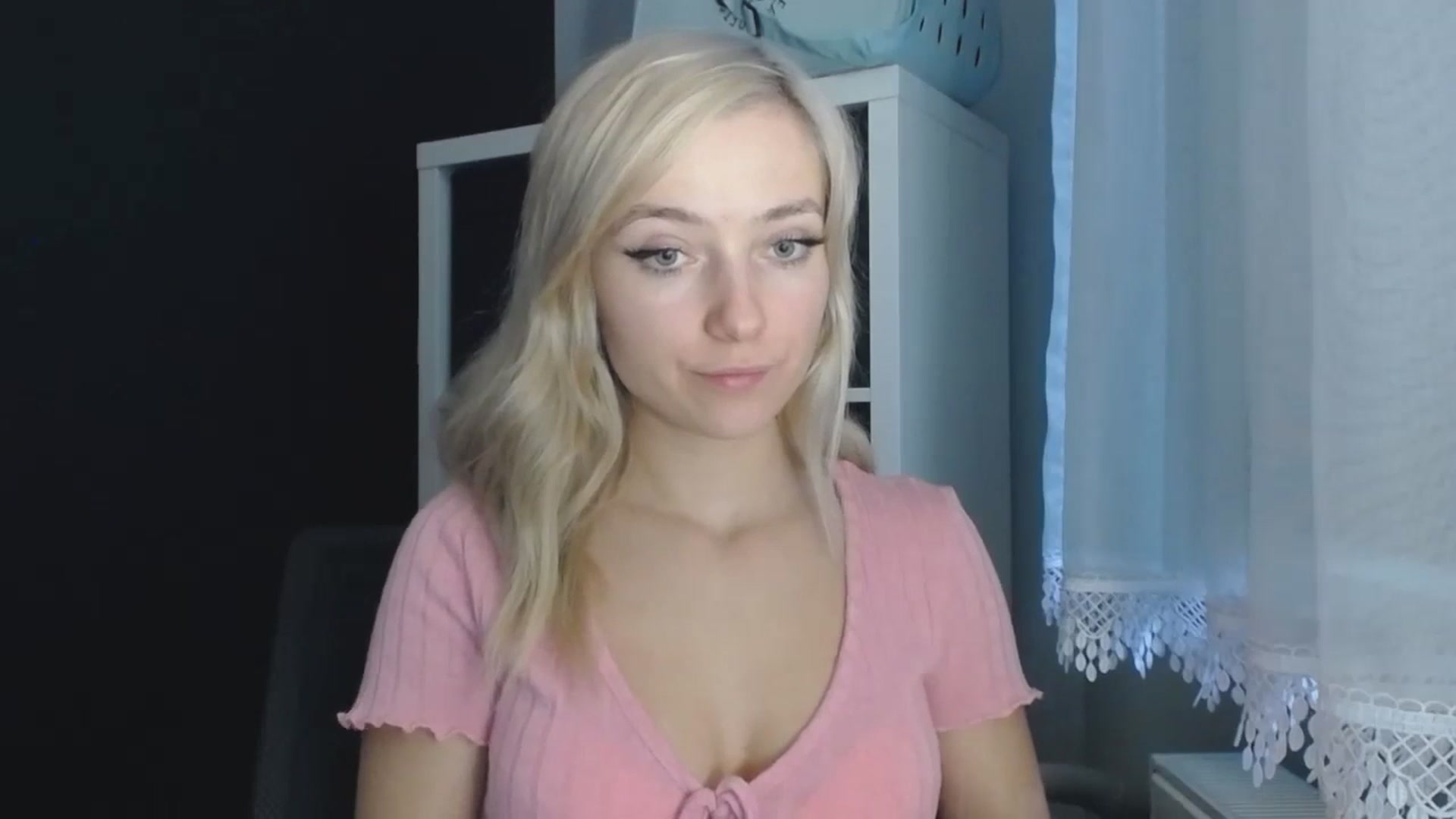 Gallery image thumbnail from LuciaAmazing's myfreecams stream on, 11/26/2023, 11:01 image 2 of 20