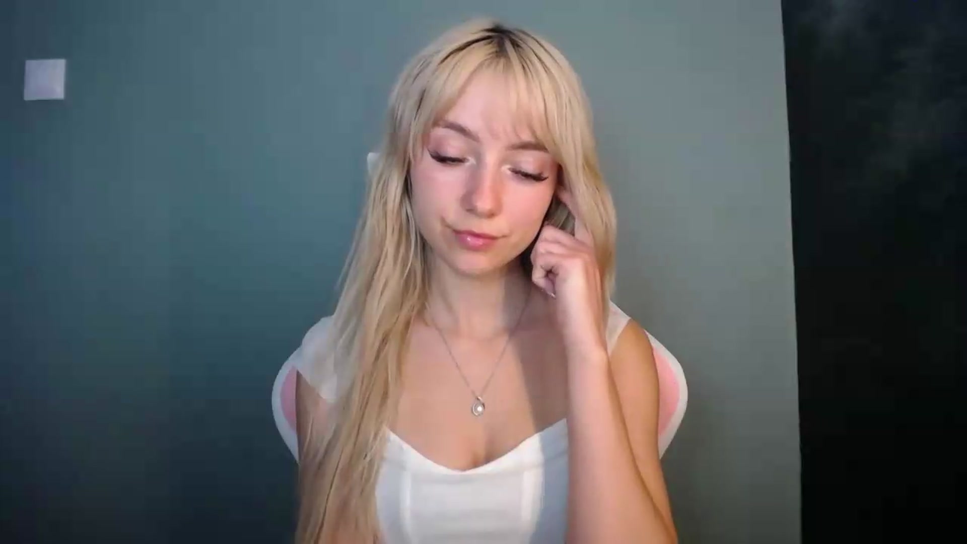 Gallery image thumbnail from LuciaAmazing's myfreecams stream on, 05/31/2026, 10:02 image 3 of 20
