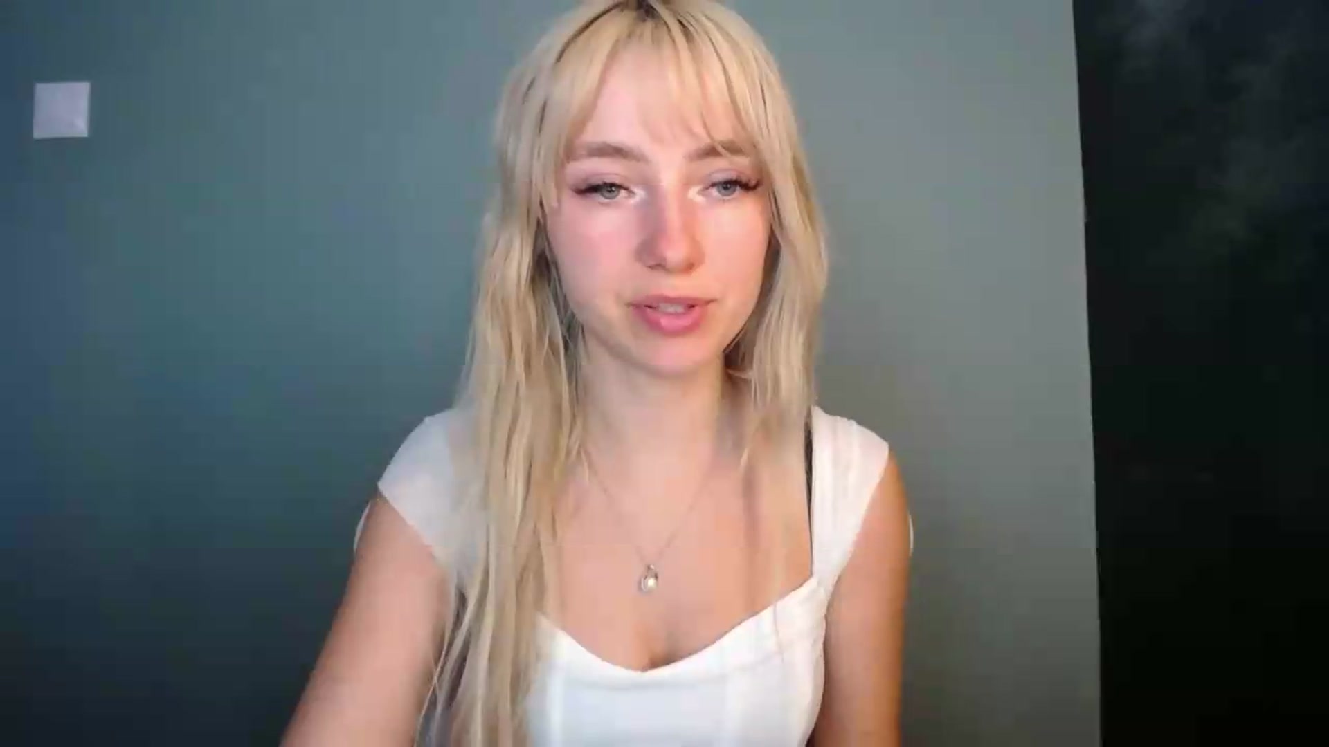 Gallery image thumbnail from LuciaAmazing's myfreecams stream on, 05/31/2026, 10:02 image 18 of 20
