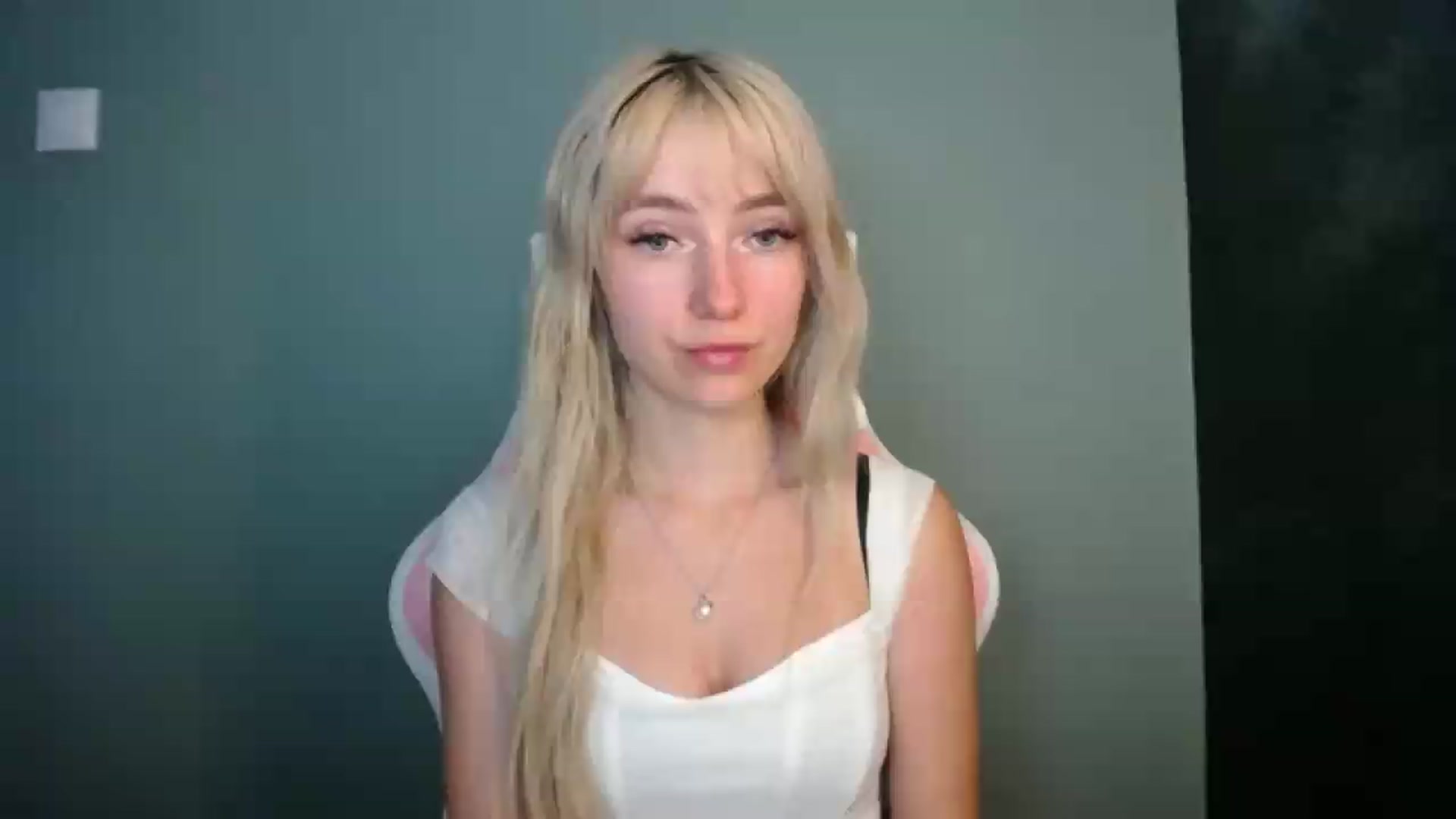 Gallery image thumbnail from LuciaAmazing's myfreecams stream on, 05/31/2026, 10:02 image 12 of 20