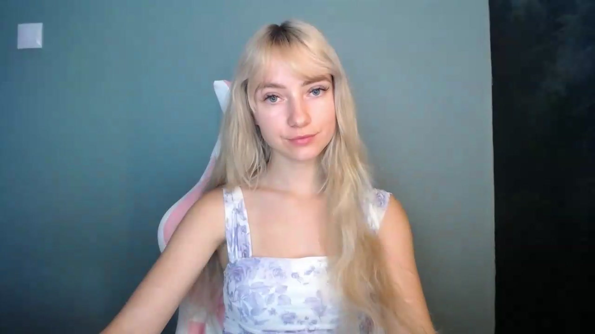 Gallery image thumbnail from LuciaAmazing's myfreecams stream on, 06/06/2026, 10:02 image 17 of 20